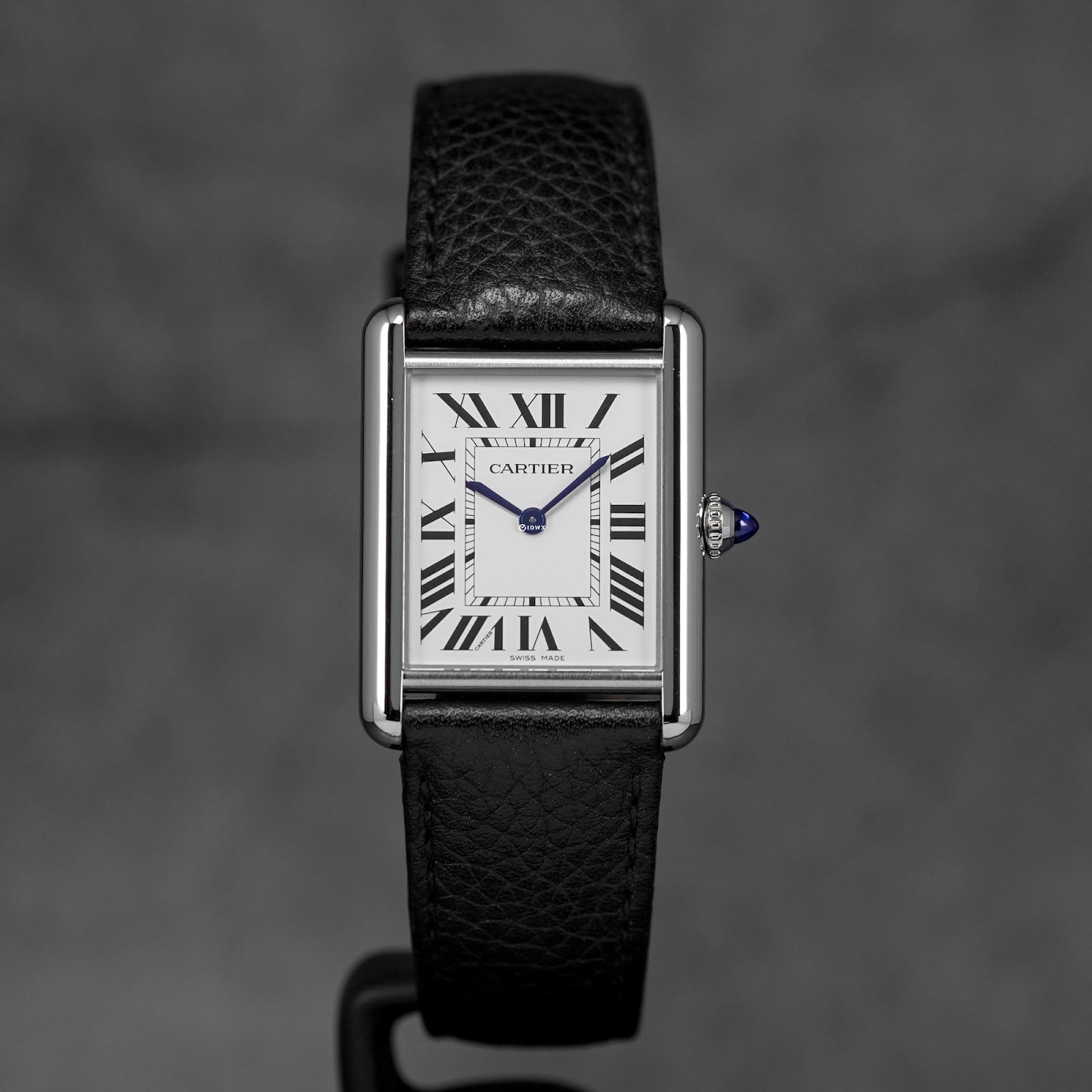 TANK MUST L SILVER DIAL (2023)