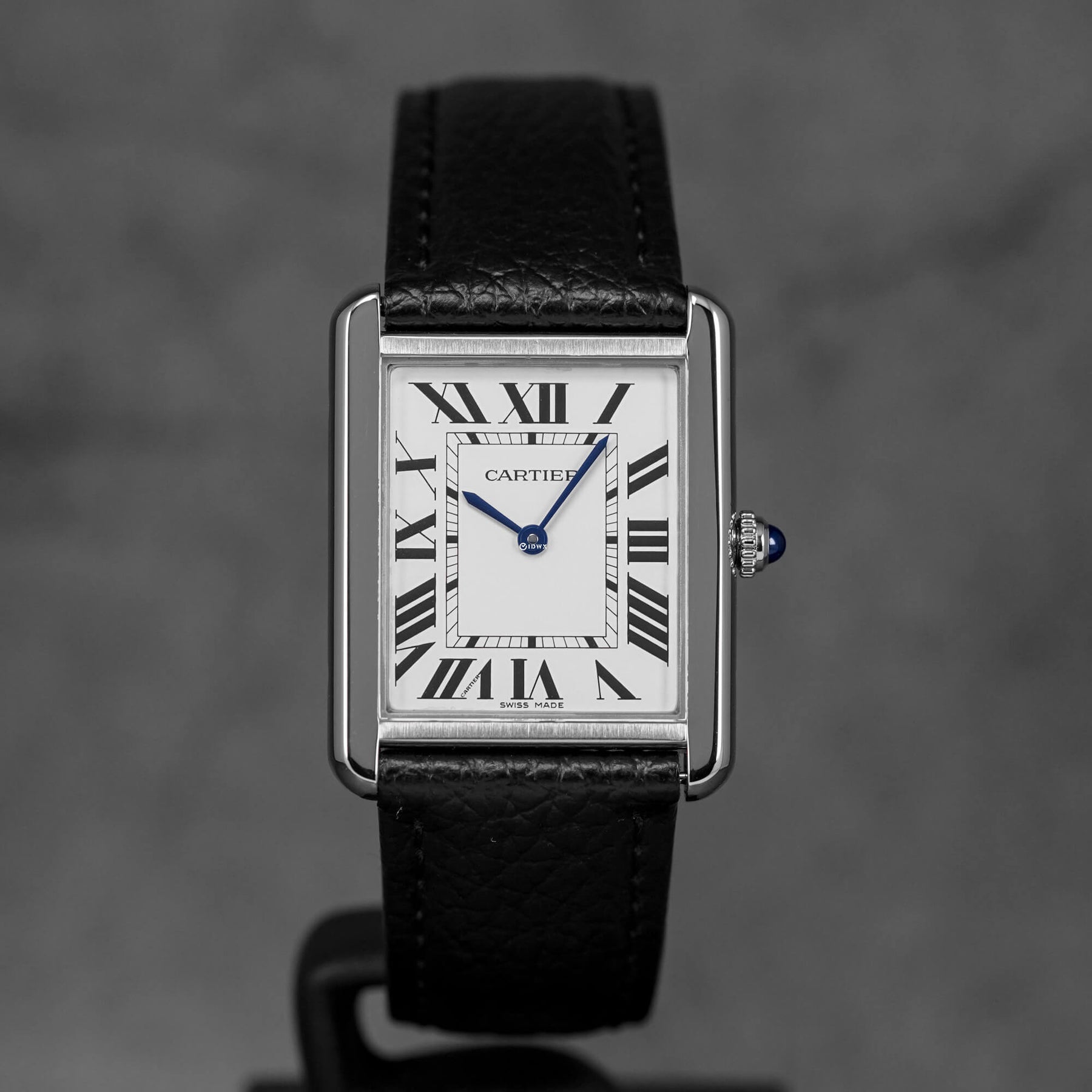 TANK SOLO L SILVER DIAL LEATHER STRAP (2019)