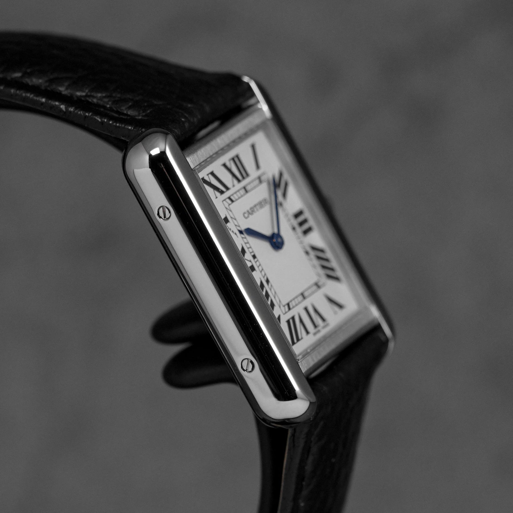 TANK SOLO L SILVER DIAL LEATHER STRAP (2018)
