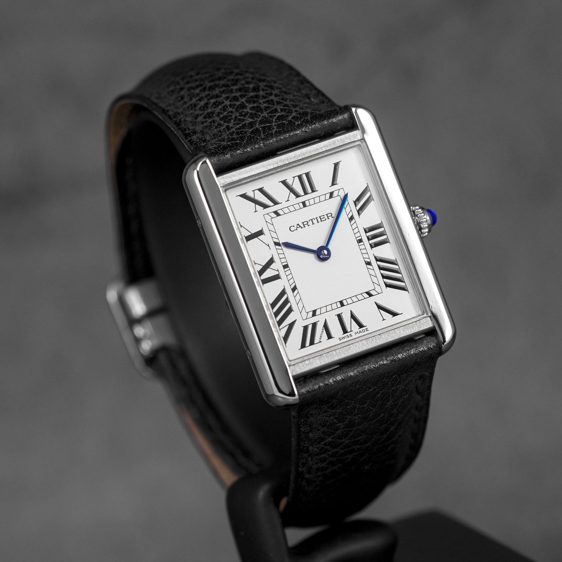 TANK SOLO L SILVER DIAL LEATHER STRAP (2018)