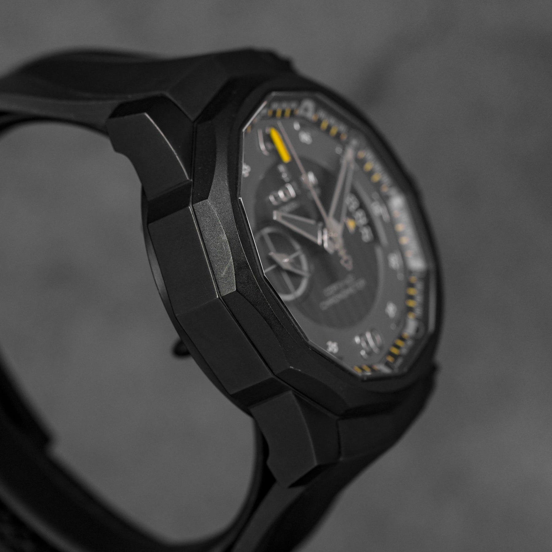 ADMIRAL'S CUP CHRONOGRAPH STEEL BLACK PVD LIMITED EDITION (WATCH ONLY)