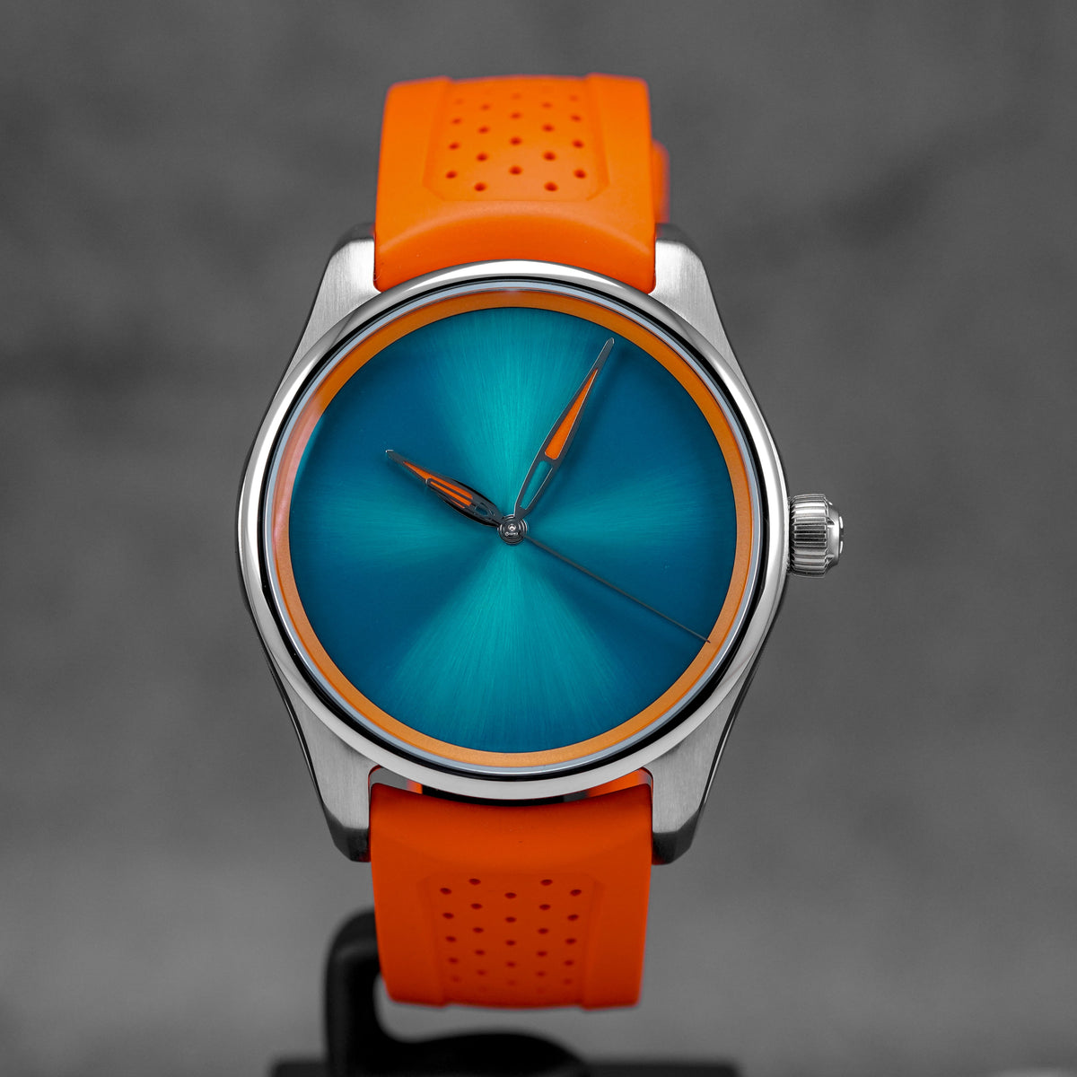 harga h moser and cie pioneer centre seconds