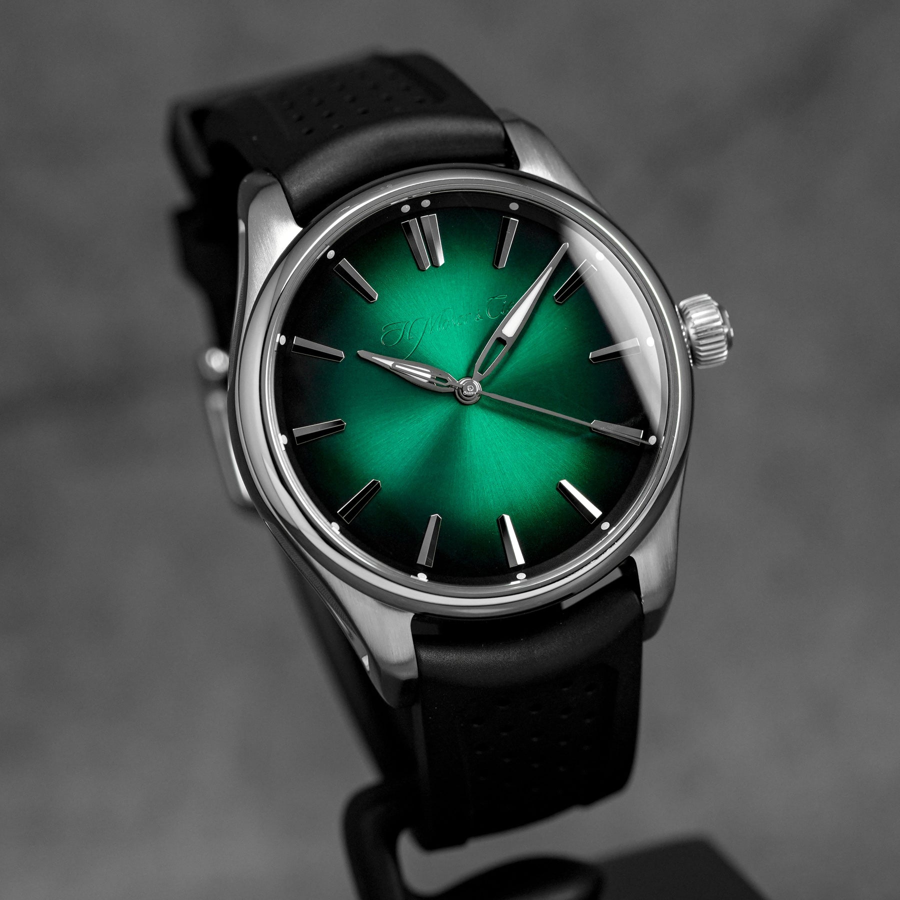 harga h moser cie pionner centre green