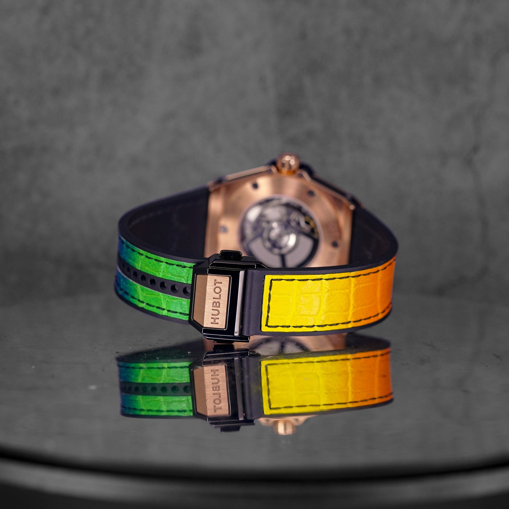 BIG BANG ONE CLICK 33MM KING GOLD RAINBOW (2025)
