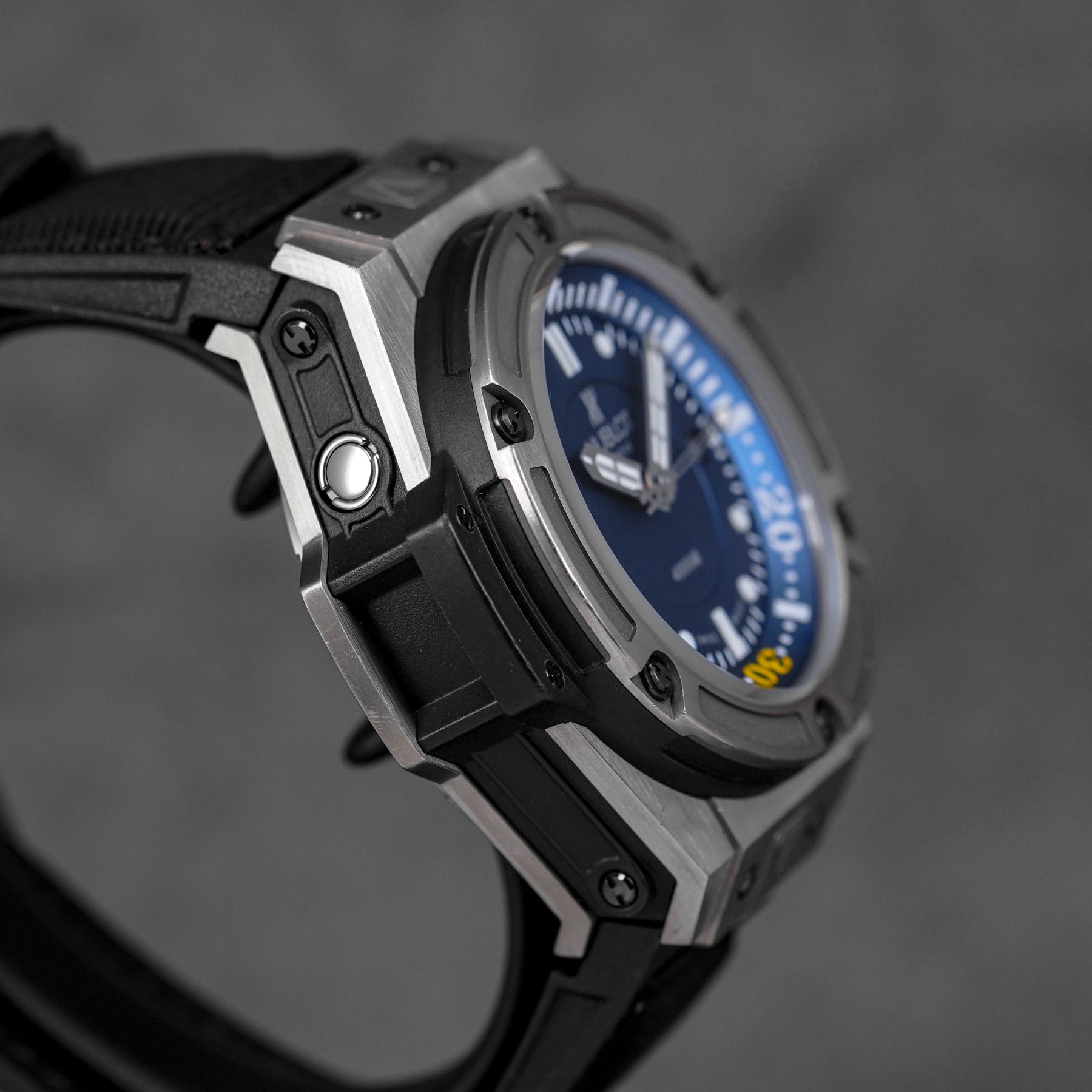 KING POWER 48MM OCEANOGRAPH DIVER 4000 'LUCERNE PHILIPPINES' 30TH ANNIVERSARY 2012 TITANIUM BLUE DIAL LIMITED EDITION (WATCH & BOX)