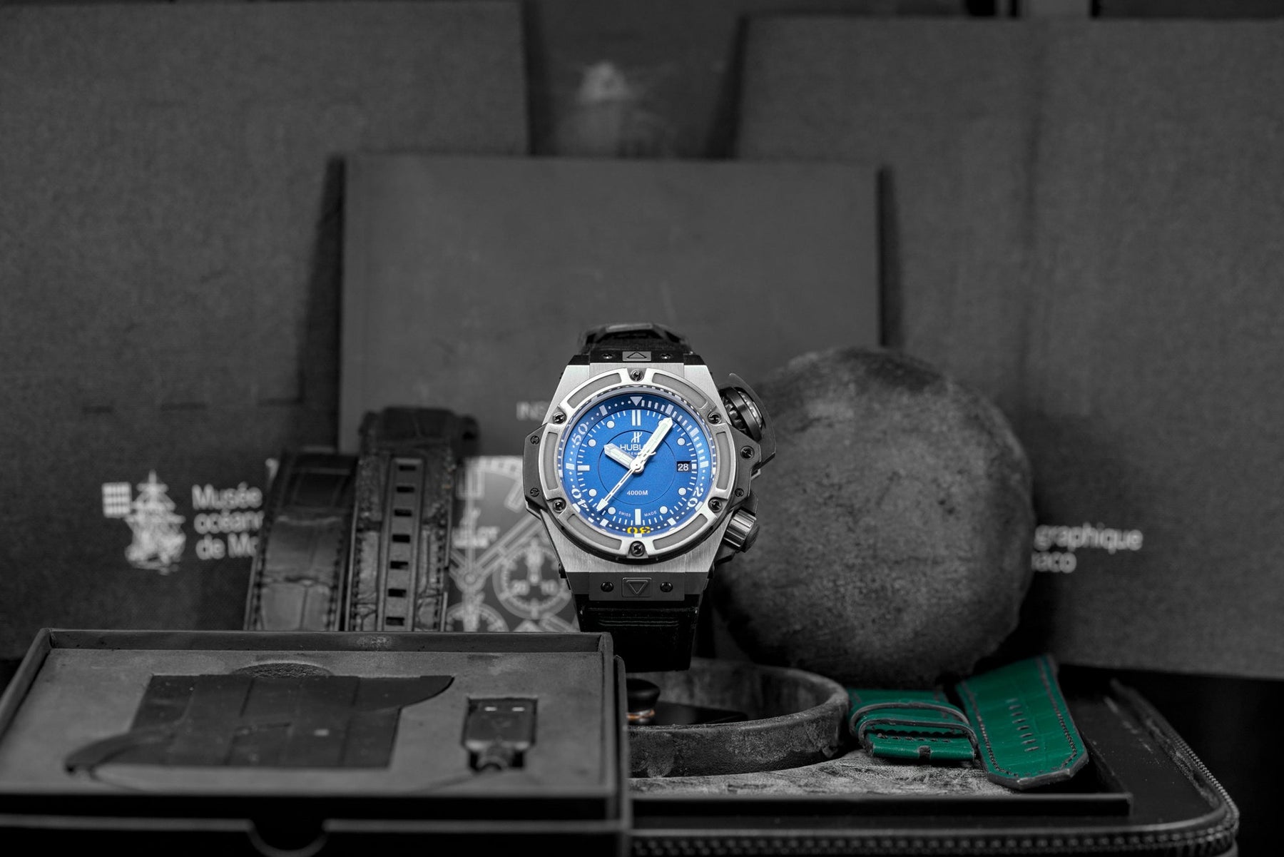KING POWER 48MM OCEANOGRAPH DIVER 4000 'LUCERNE PHILIPPINES' 30TH ANNIVERSARY 2012 TITANIUM BLUE DIAL LIMITED EDITION (WATCH & BOX)