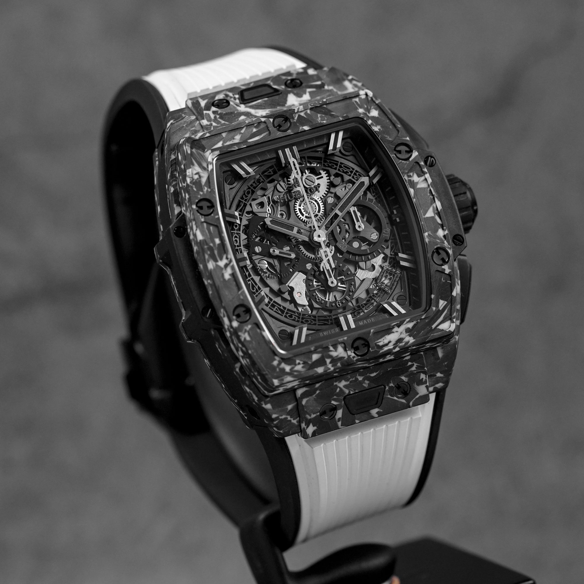 harga hublot spirit of big bang 42mm carbon