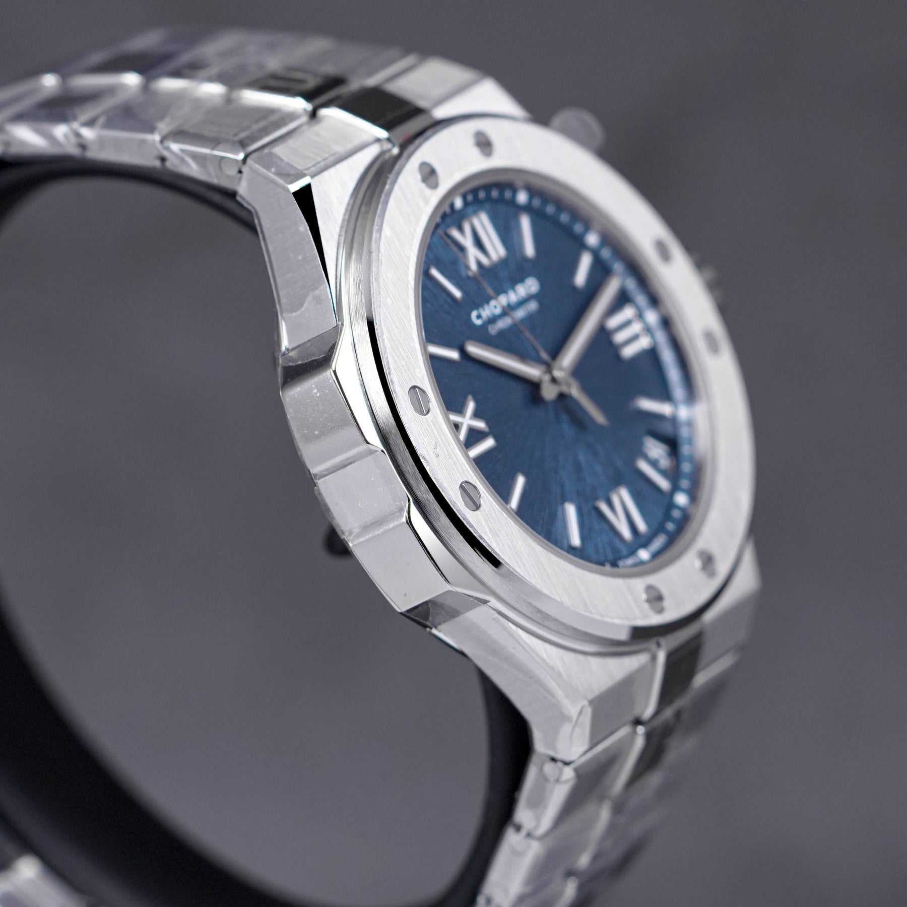 ALPINE EAGLE LARGE BLUE DIAL (2023)