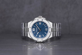 ALPINE EAGLE LARGE BLUE DIAL (2023)