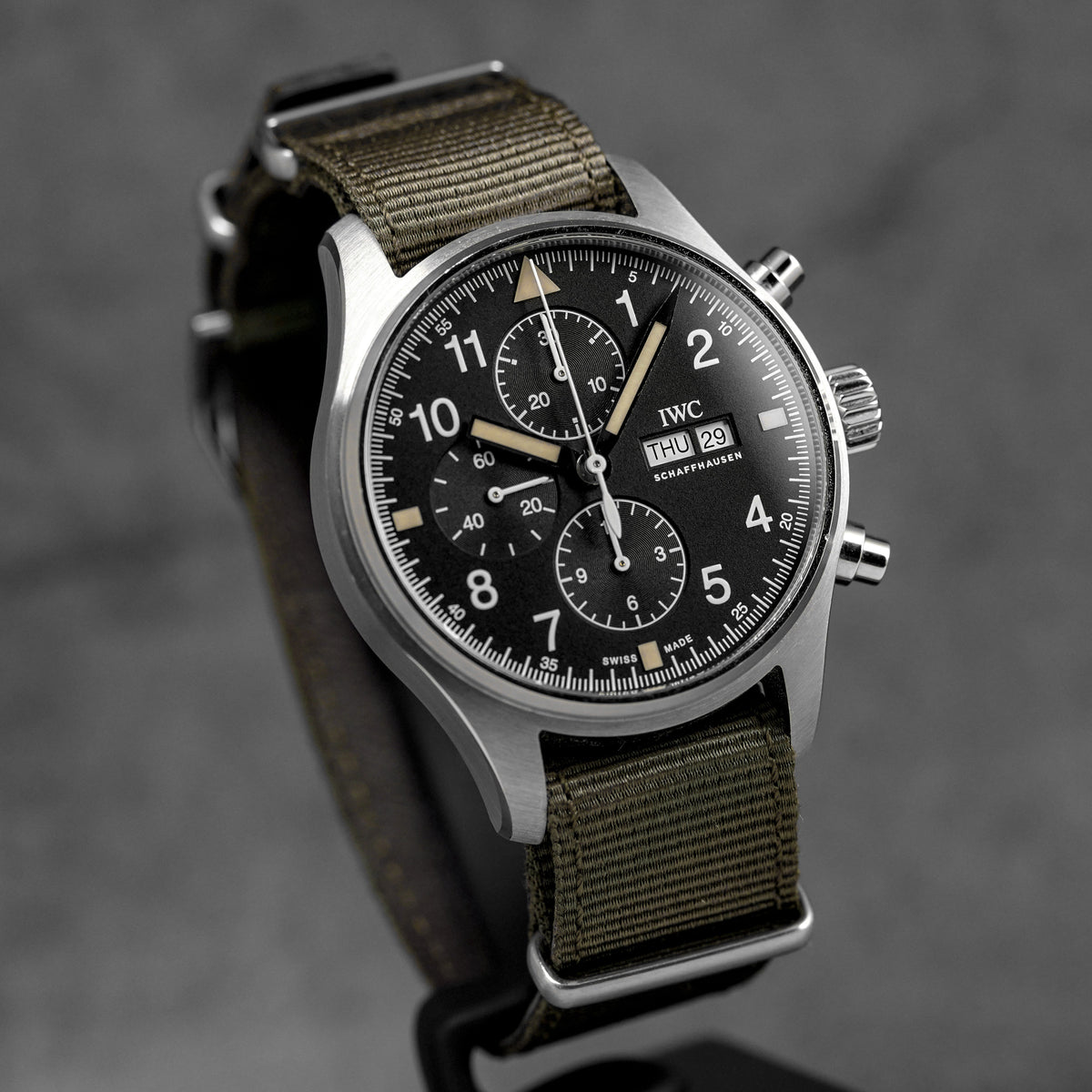 harga iwc pilot chrono 43 black