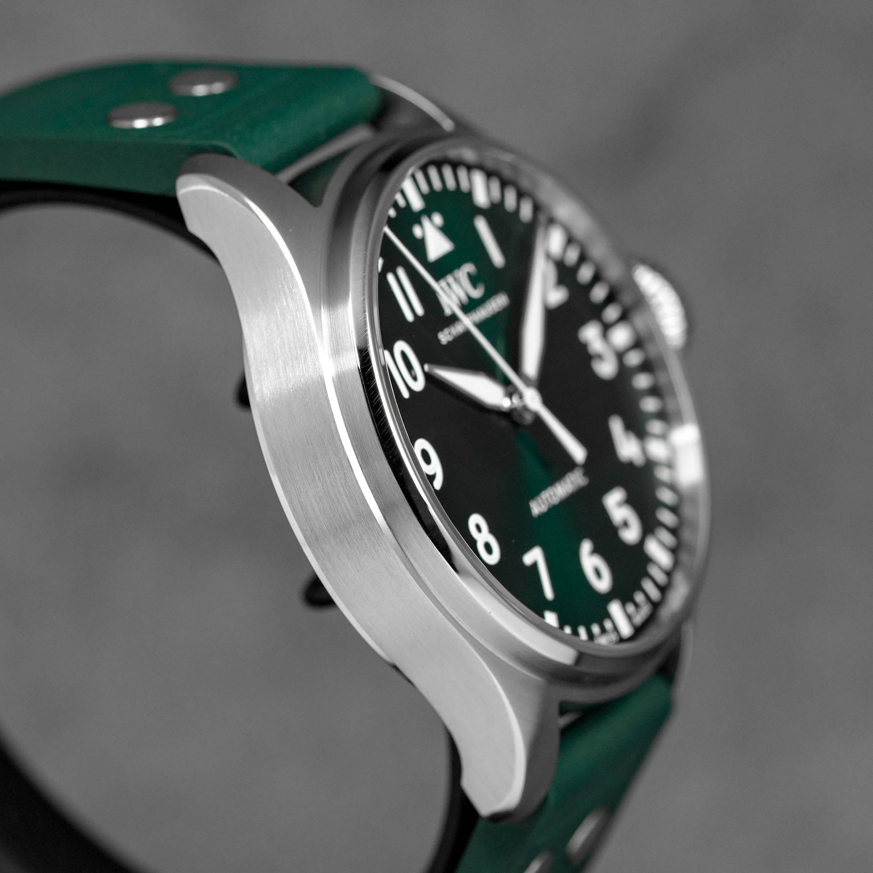 harga iwc pilot green