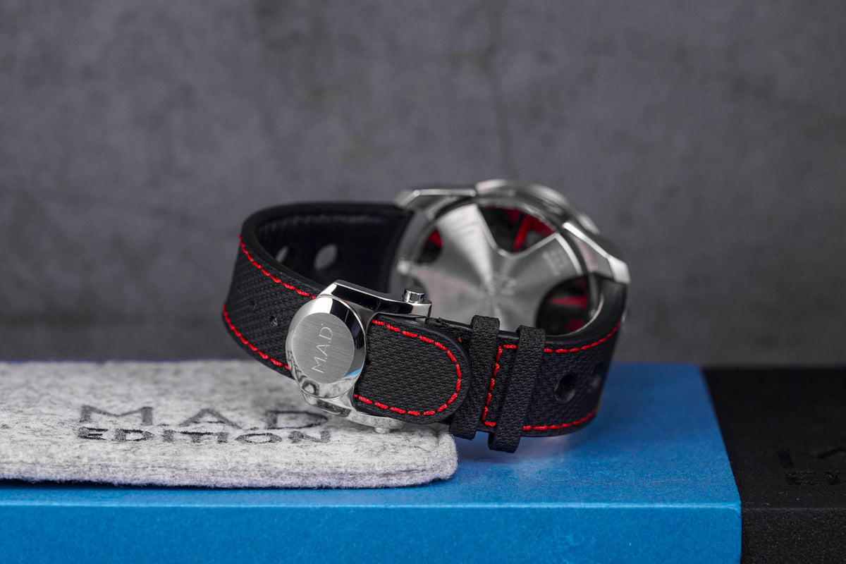 M.A.D 1 EDITION RAFFLE RED (2022)