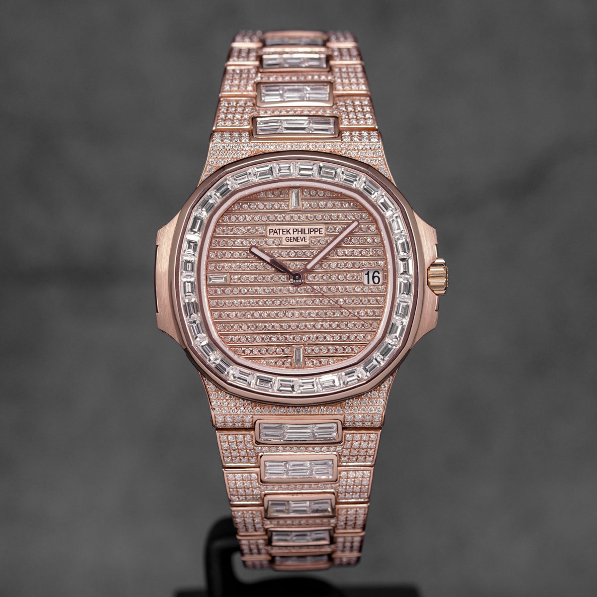 CUSTOM NAUTILUS DESIGN ROSEGOLD DIAMOND-SET