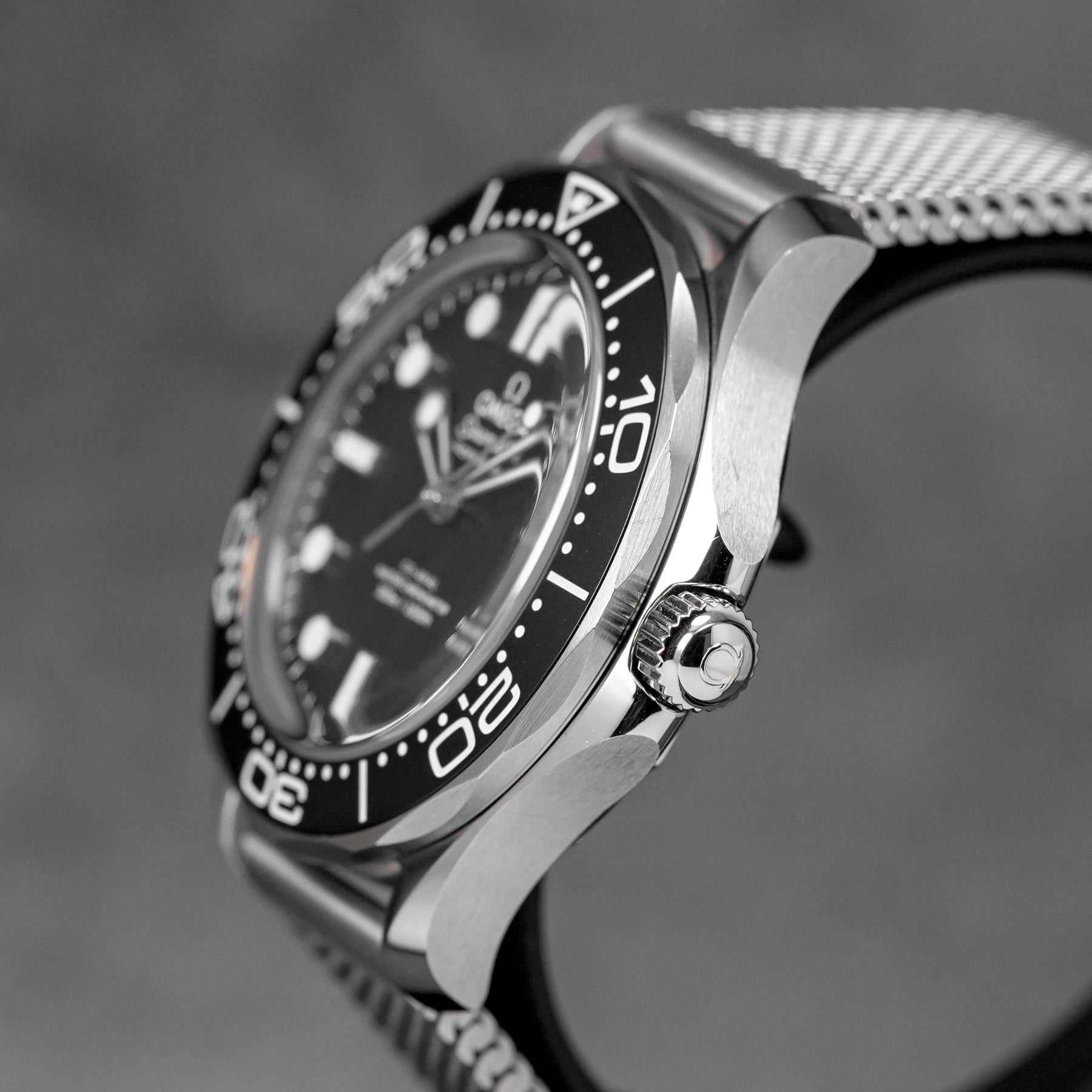 harga omega seamaster daniel craig