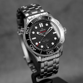 harga omega seamaster diver 300 black