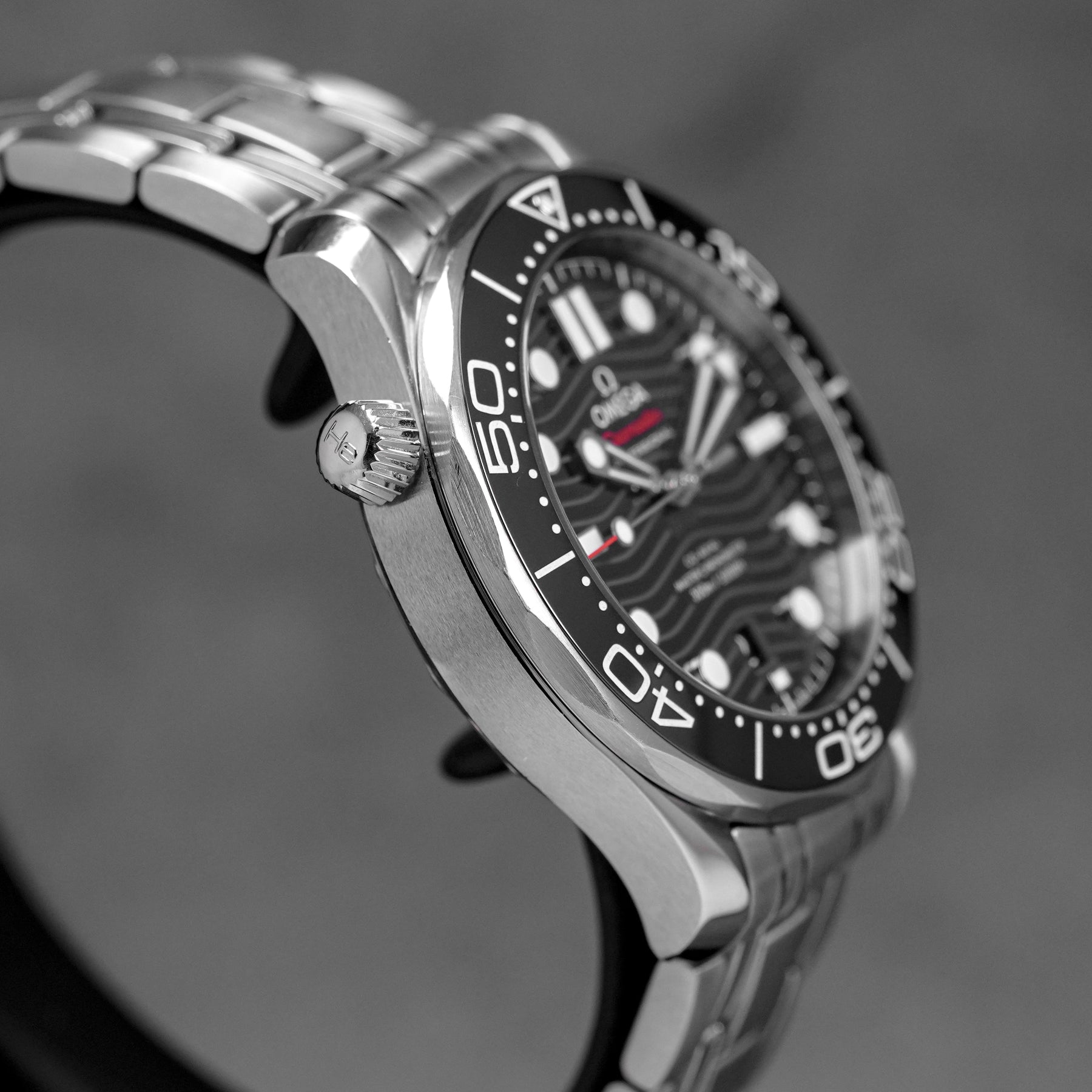 harga omega seamaster diver 300 black
