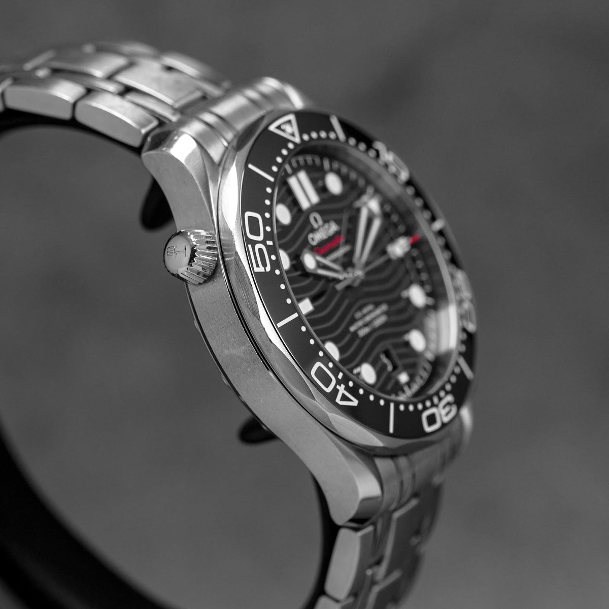 SEAMASTER DIVER 300 BLACK DIAL (2023)