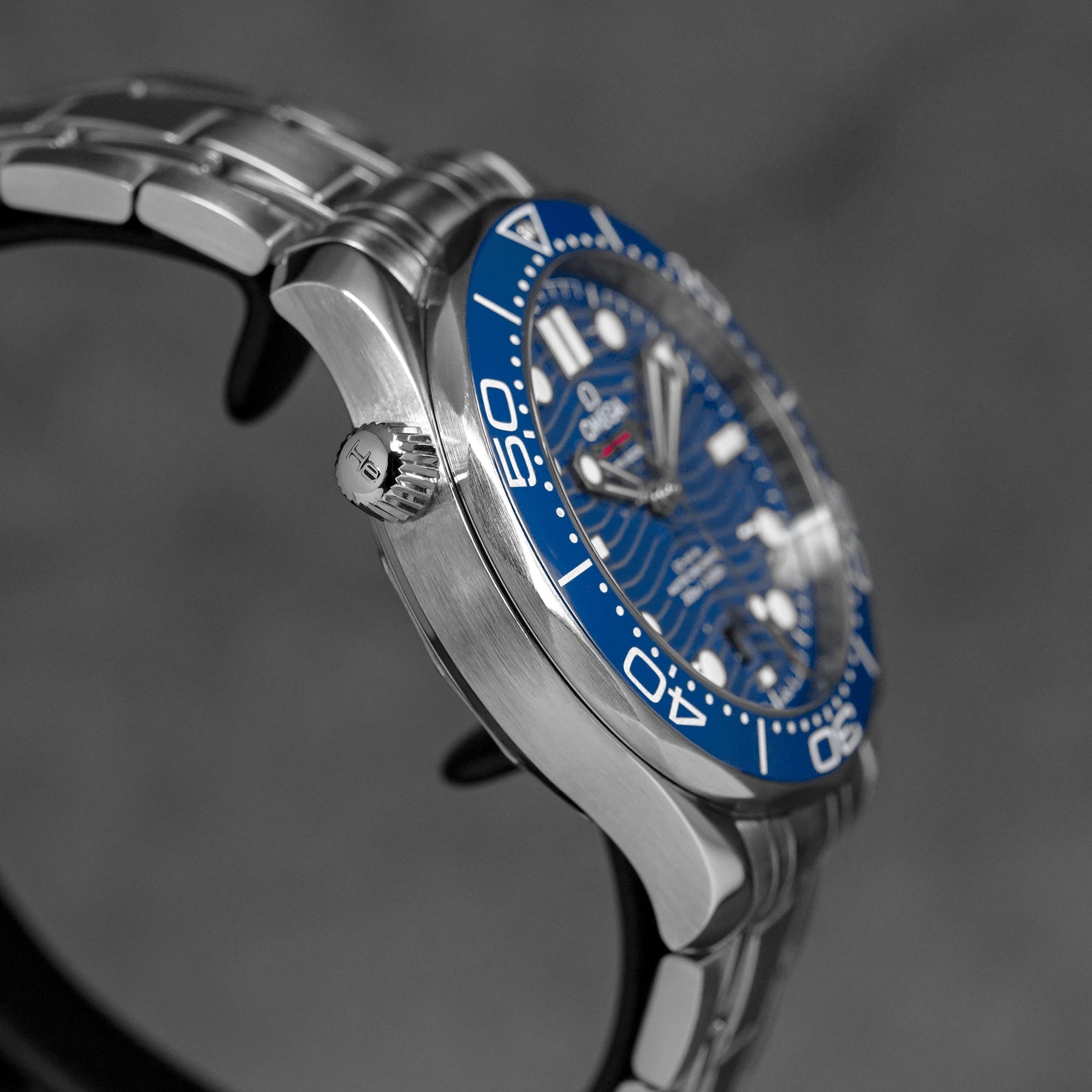 harga omega seamaster diver 300 blue