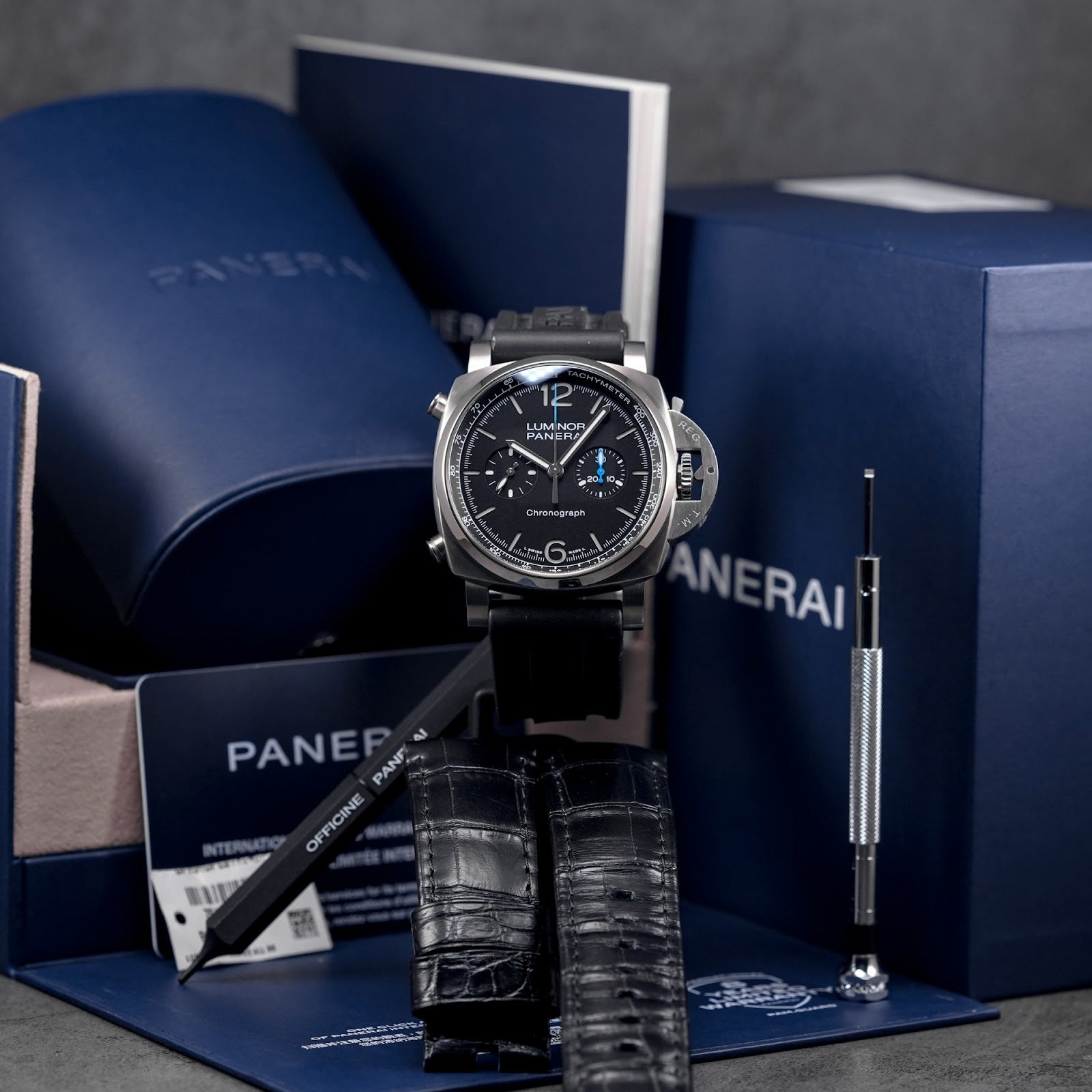 PANERAI LUMINOR