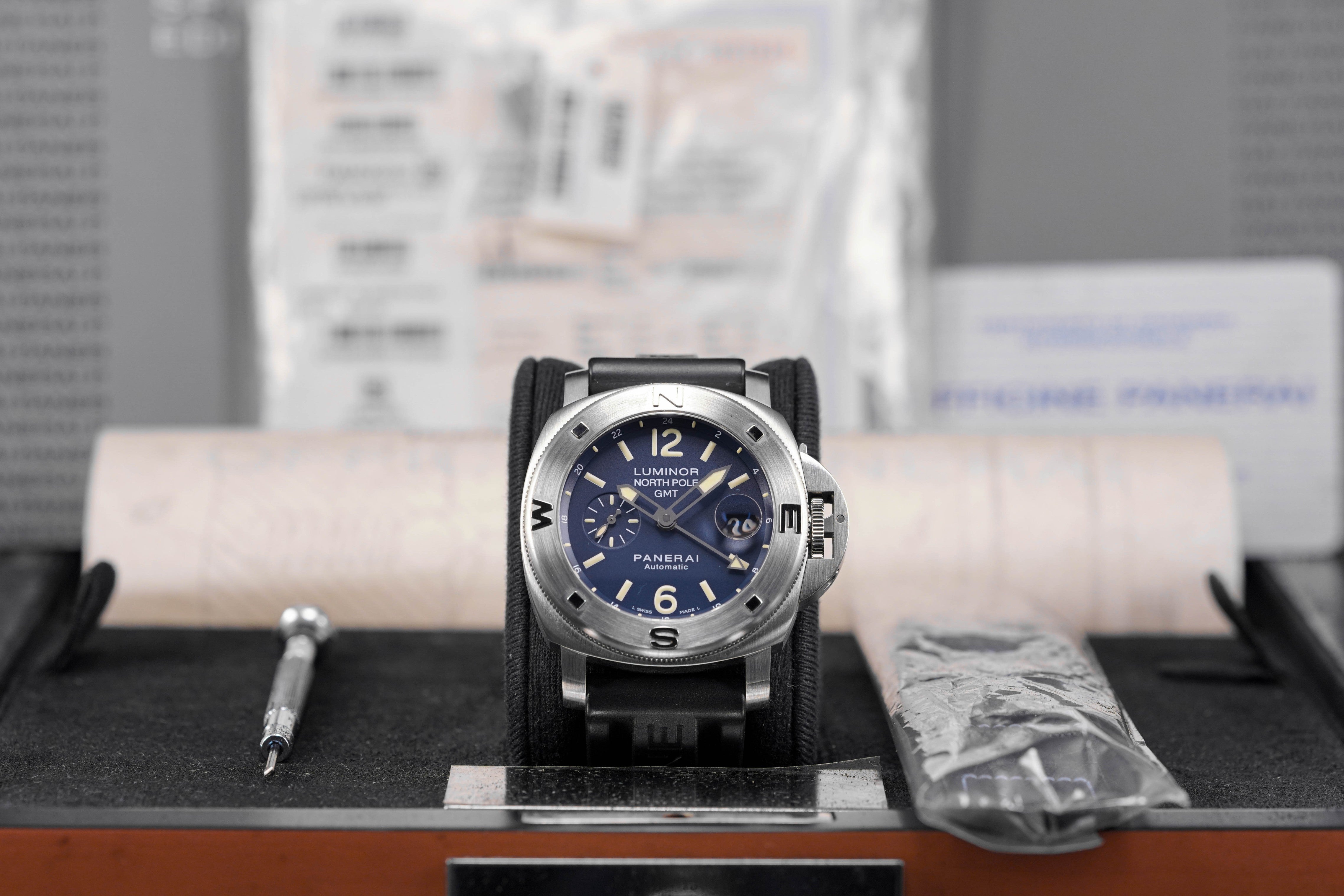 LUMINOR NORTH POLE GMT 44MM BLUE DIAL PAM 252 LIMITED EDITION (2007)