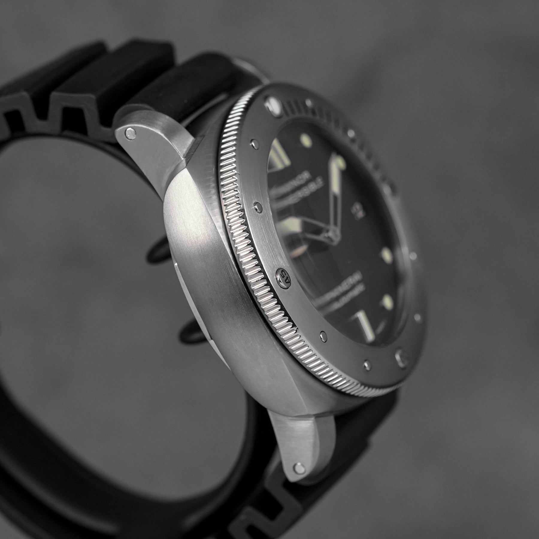 LUMINOR SUBMERSIBLE 1950 3 DAYS 47MM TITANIUM BLACK DIAL PAM 305 (2010)