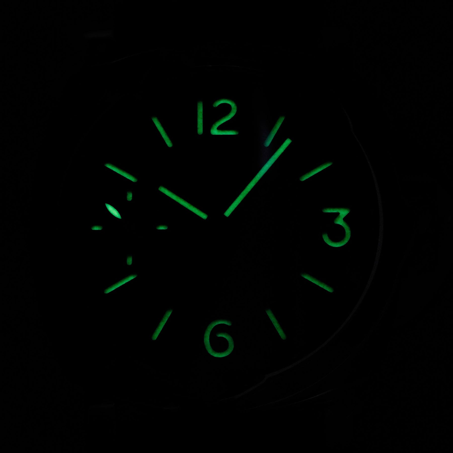 LUMINOR 8 GIORNI 44MM BLACK DIAL PAM 915 (2022)