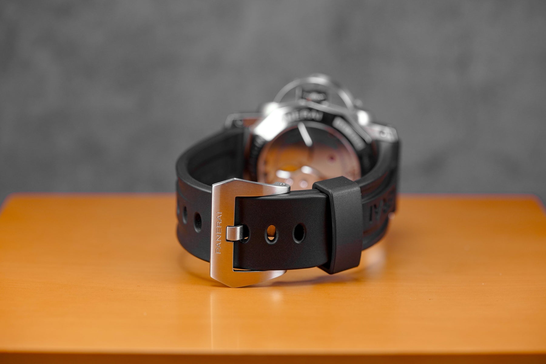 LUMINOR 1950 8 DAYS GMT 44MM BLACK DIAL PAM 233 (2012)