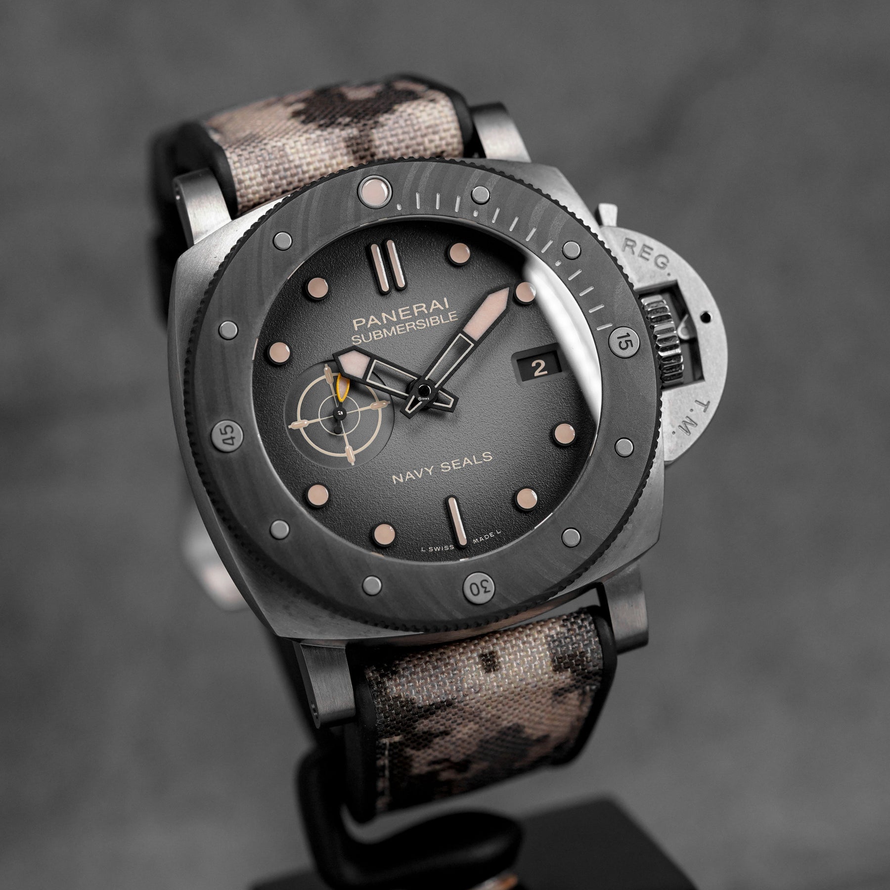 harga panerai submersible pam 1669