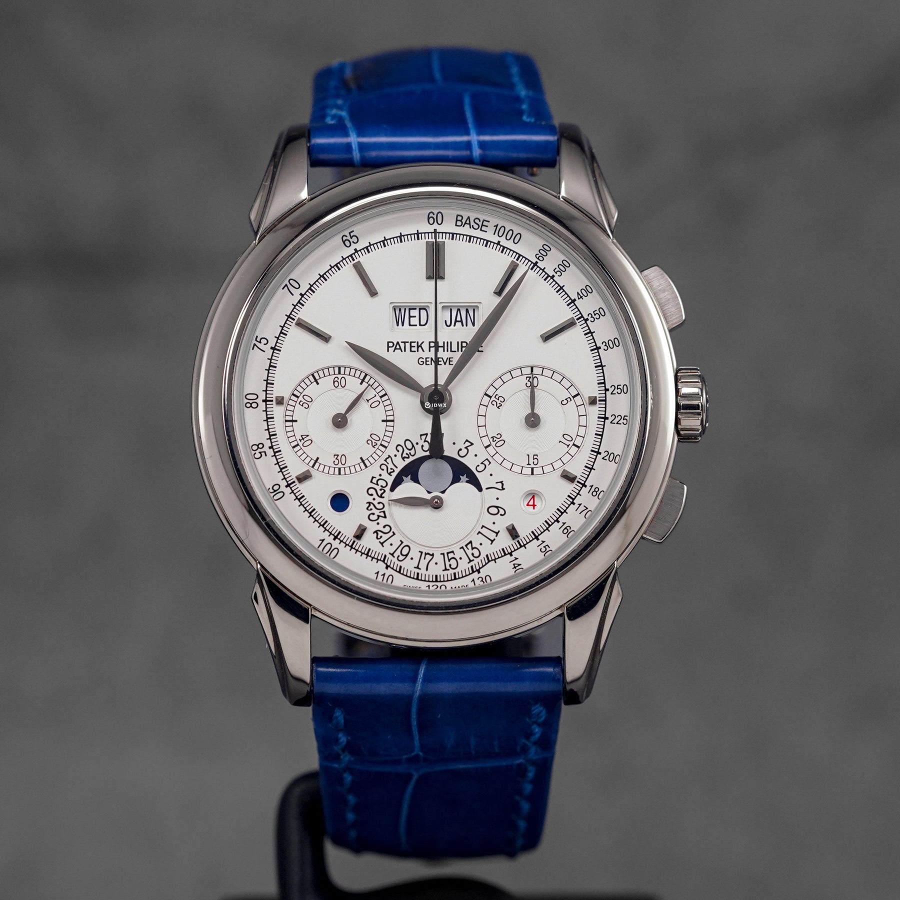 GRAND COMPLICATIONS 5270G WHITEGOLD PERPETUAL CALENDAR CHRONOGRAPH SILVER DIAL (2014)