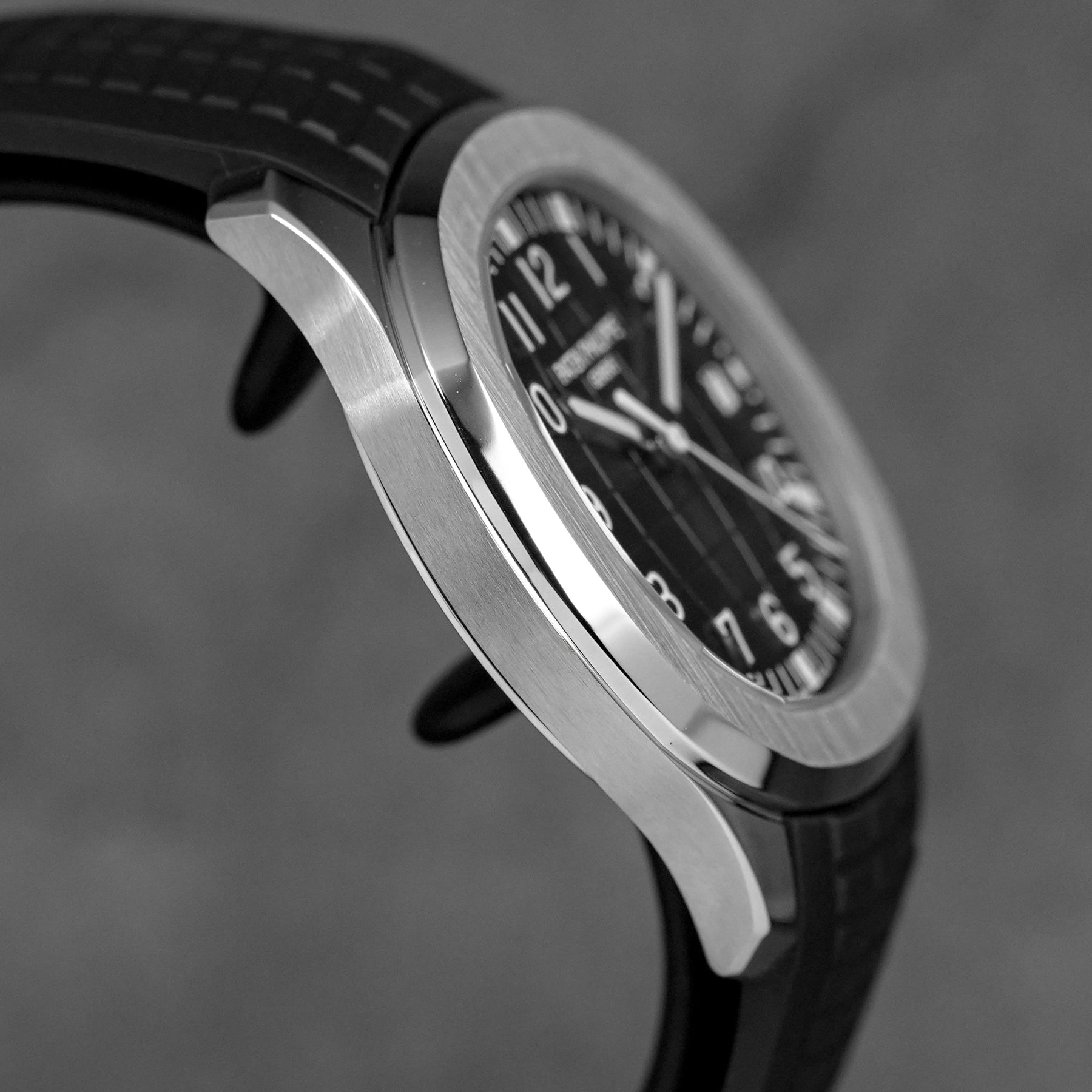 harga patek philippe aquanaut 5167a