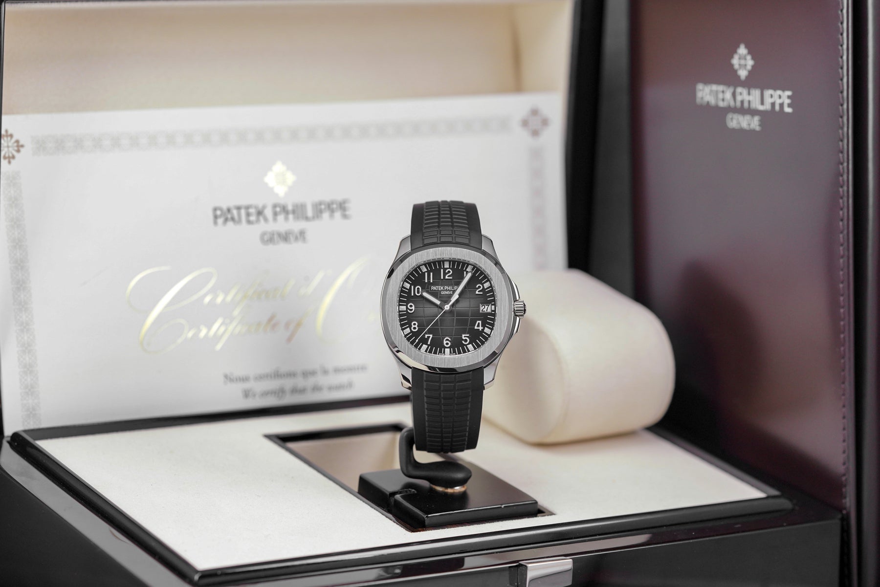 harga patek philippe aquanaut 5167a