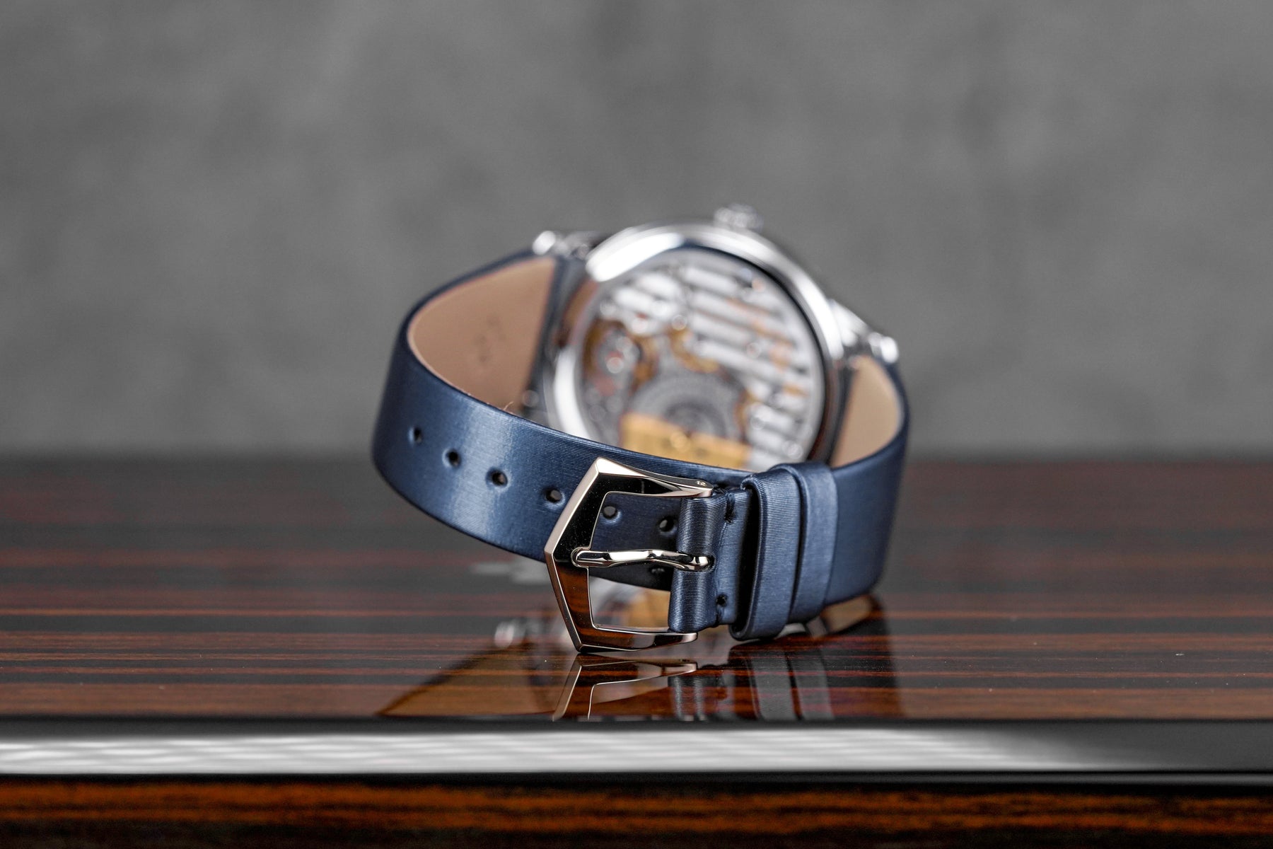 harga patek philippe calatrava 4997/200g