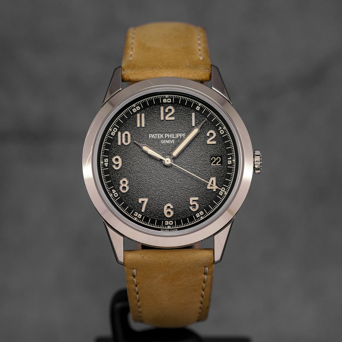 CALATRAVA 5226G WHITEGOLD CHARCOAL GRAY DIAL (2024)