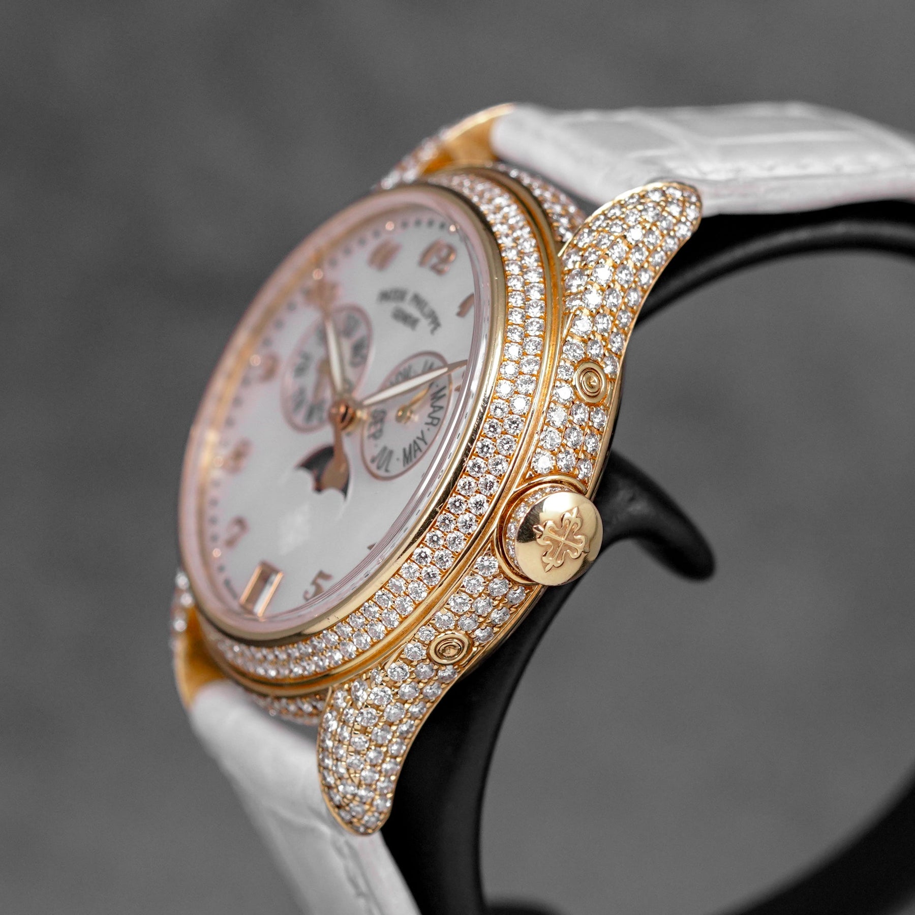 harga patek philippe complications 4937r