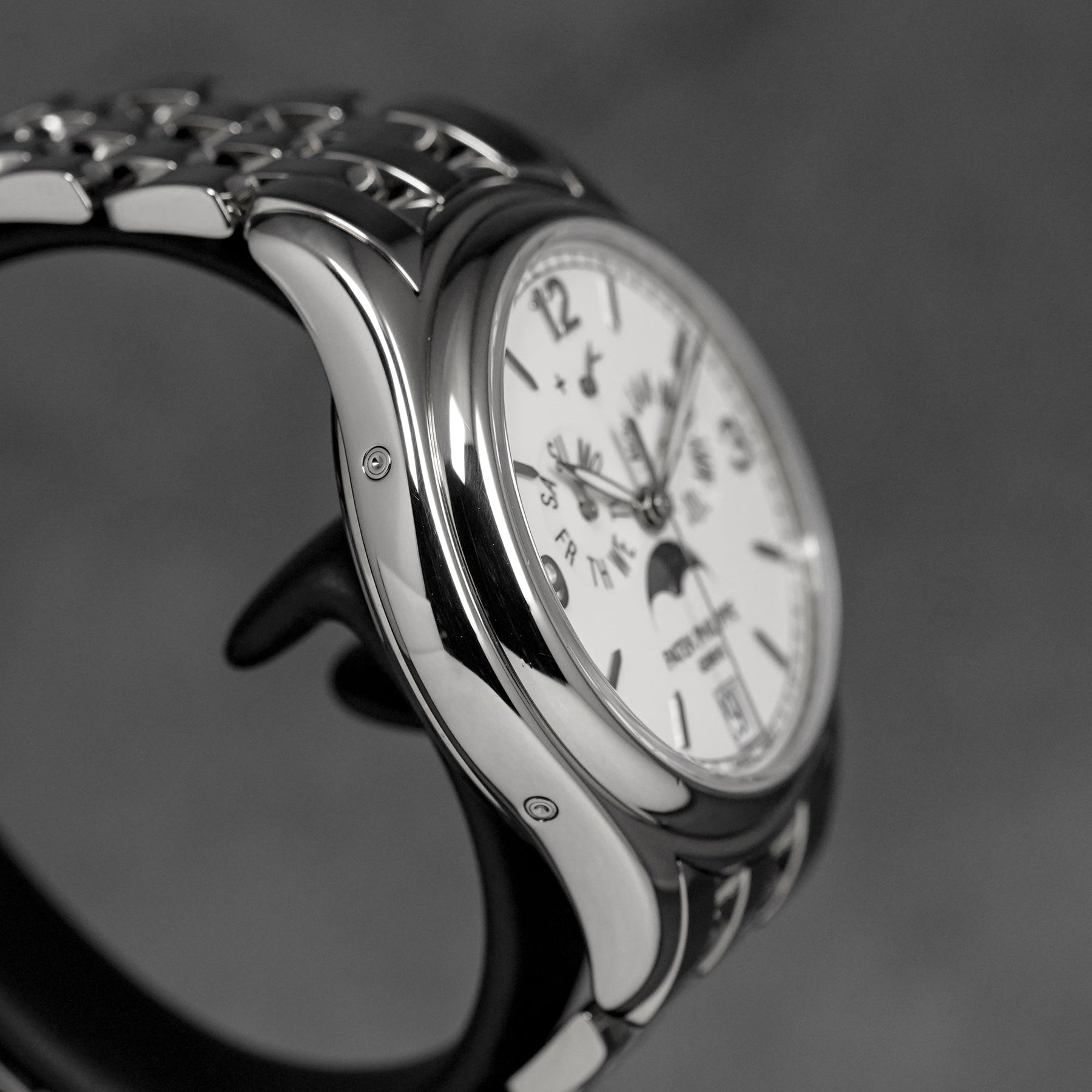 COMPLICATIONS 5145/1G WHITEGOLD ANNUAL CALENDAR IVORY DIAL (WATCH & ARCHIVE PAPER)