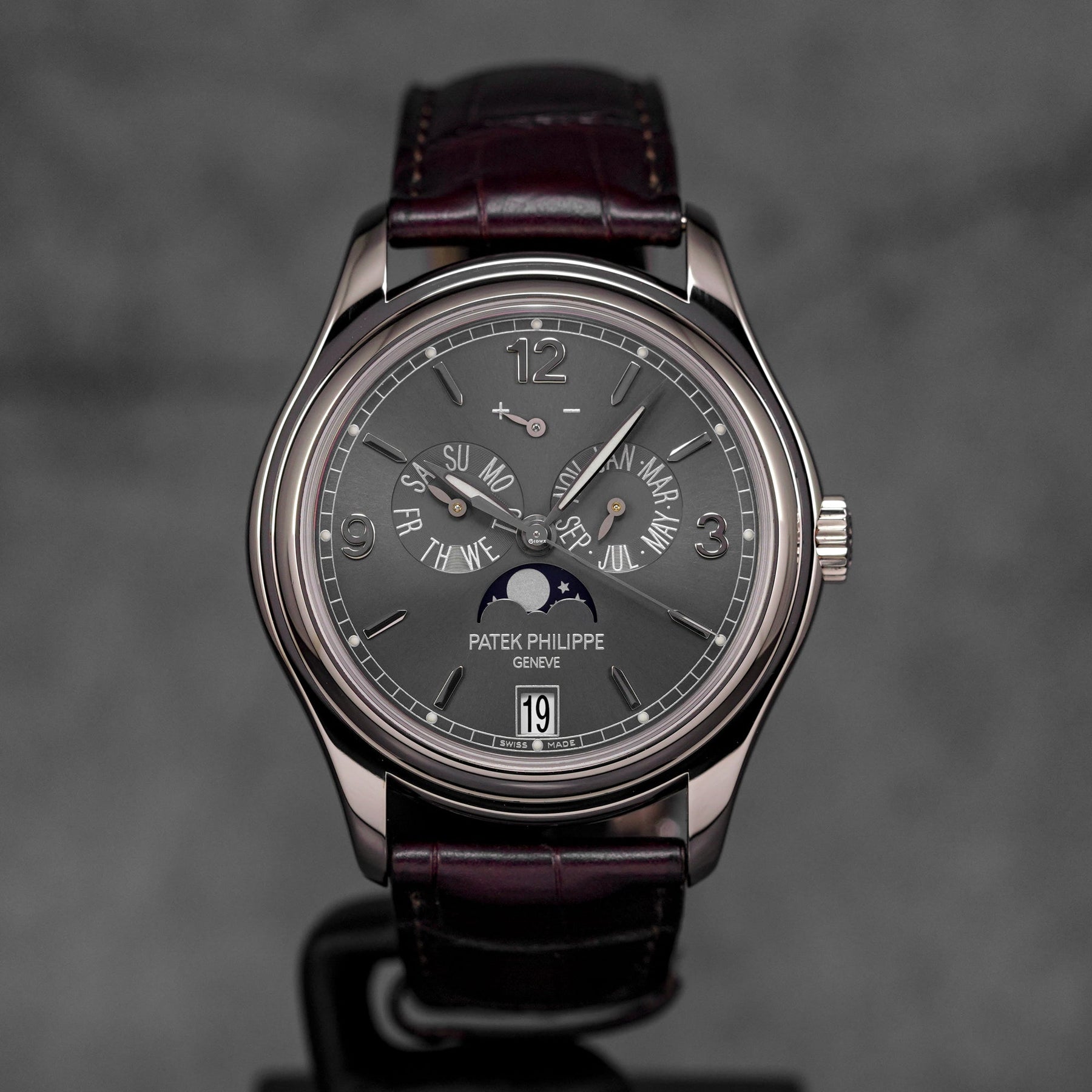 COMPLICATIONS 5146G WHITEGOLD ANNUAL CALENDAR GREY DIAL (2008)