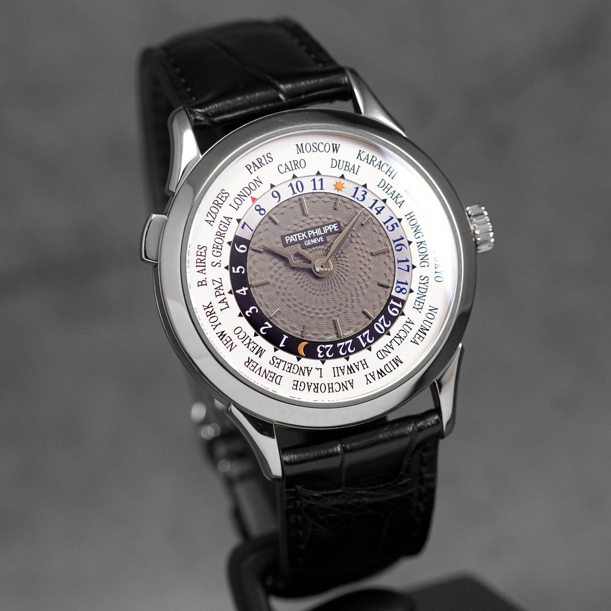 harga patek philippe complications 5230g