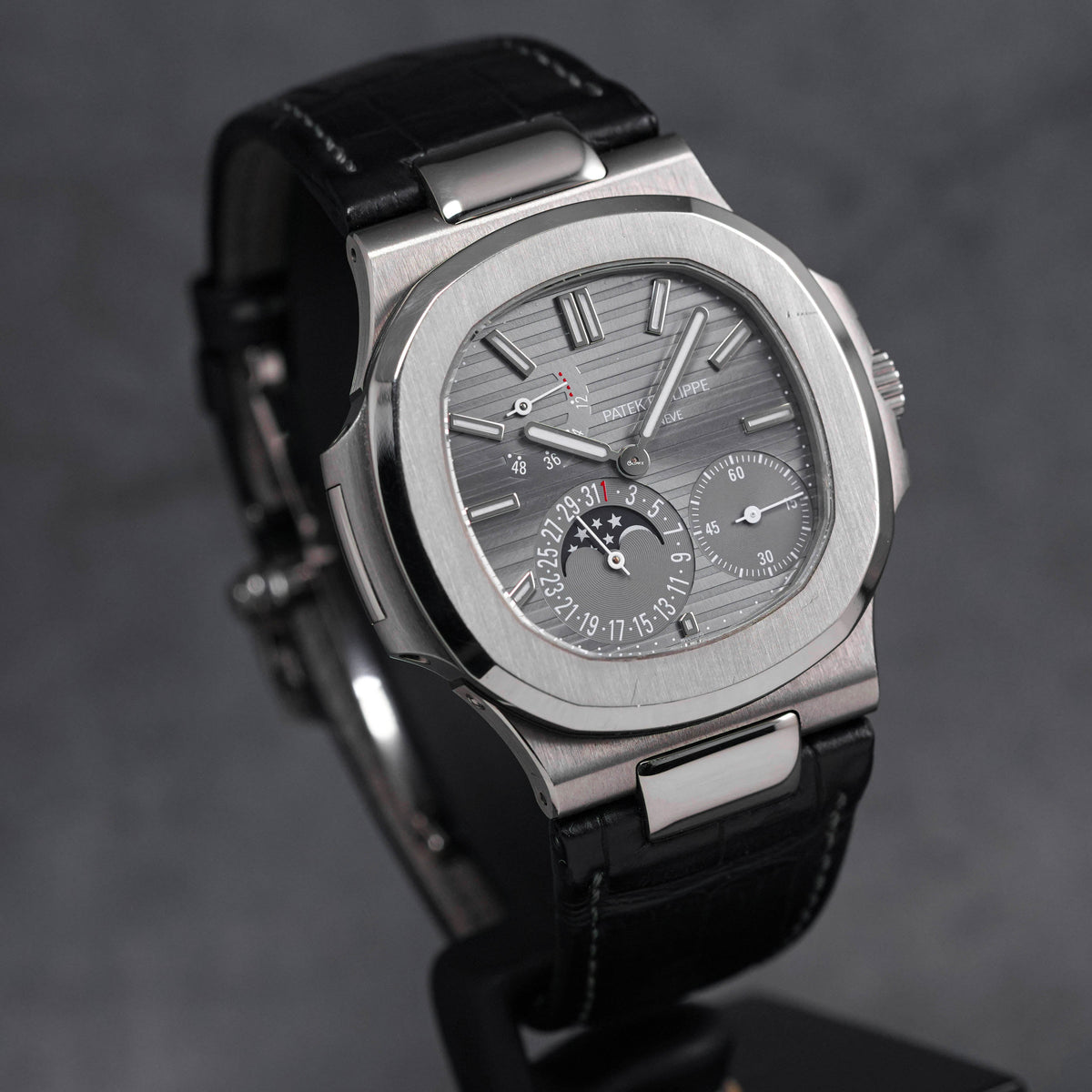 harga patek philippe natuilus 5712g