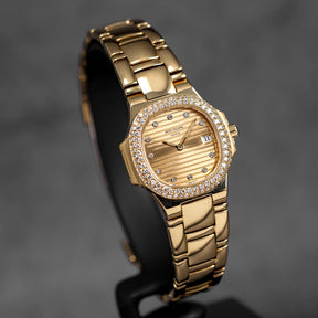 harga patek philippe natusilus 4700