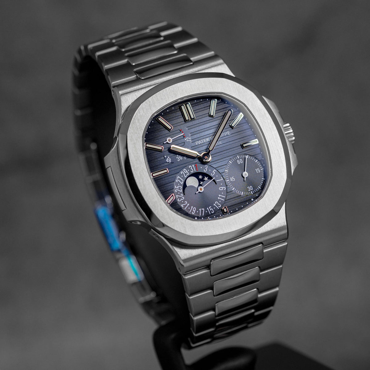 harga patek philippe nautilus 5712/1a terbaru