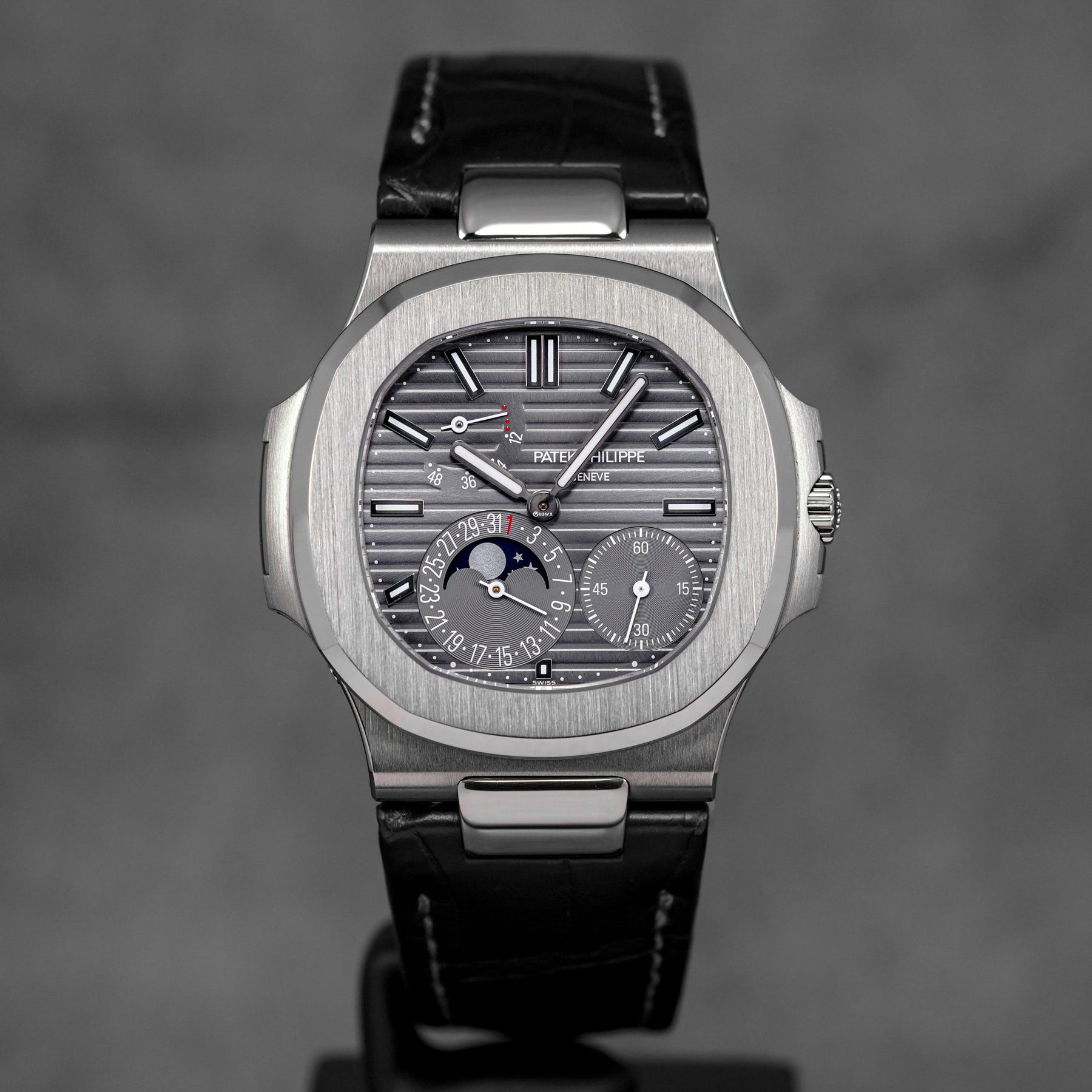 NAUTILUS 5712G WHITEGOLD MOONPHASE GREY DIAL (2021)