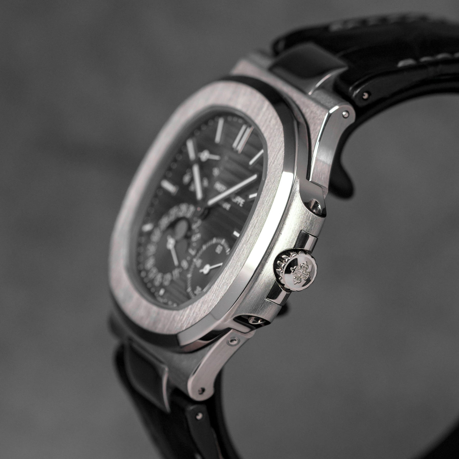 NAUTILUS 5712G WHITEGOLD MOONPHASE GREY DIAL (2021)