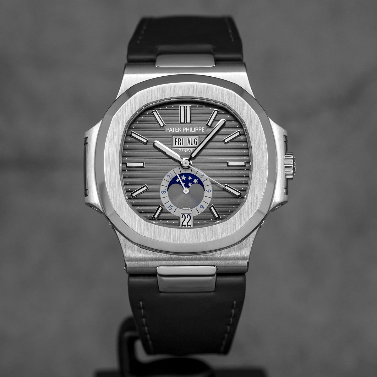 harga patek philippe nautilus 5726a