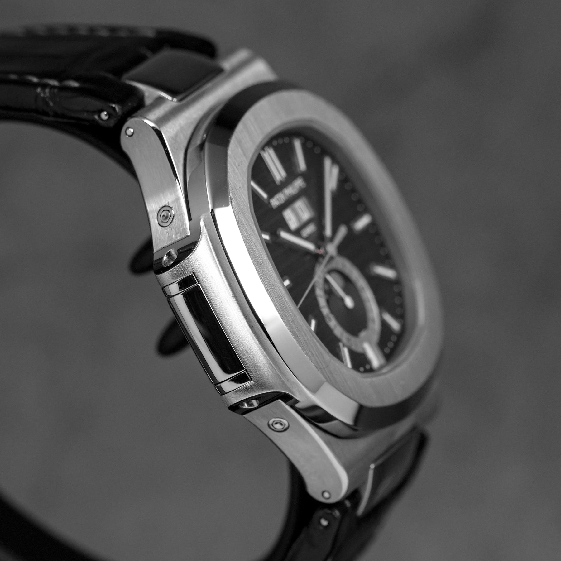 harga patek philippe nautilus 5726a