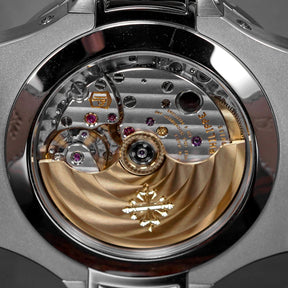 NAUTILUS 5726A ANNUAL CALENDAR MOONPHASE (2026)