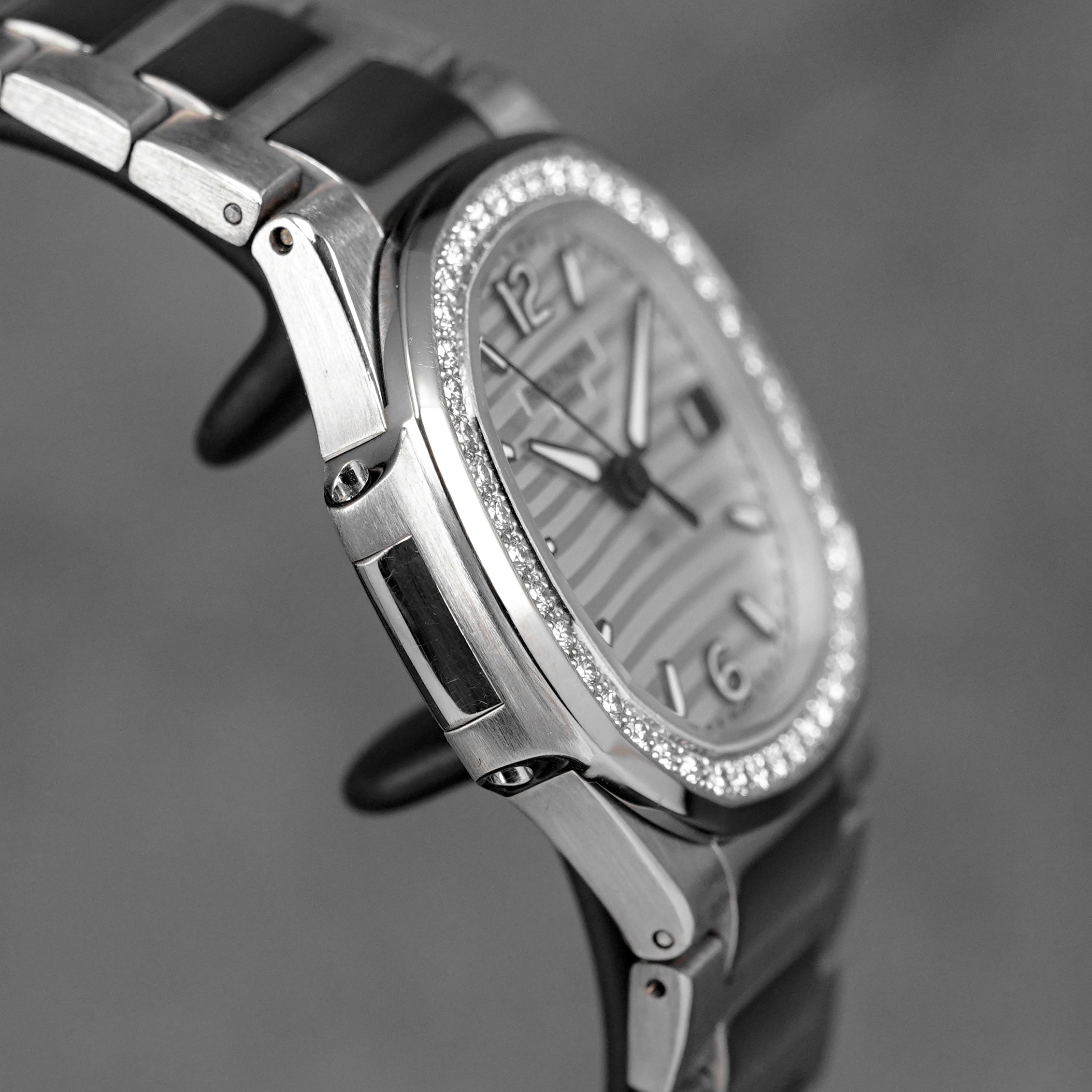 harga patek philippe nautilus 7010/1g