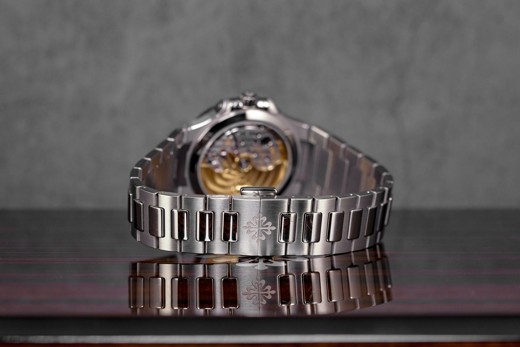 harga patek philippe nautilus 7118-1200a blue diamond