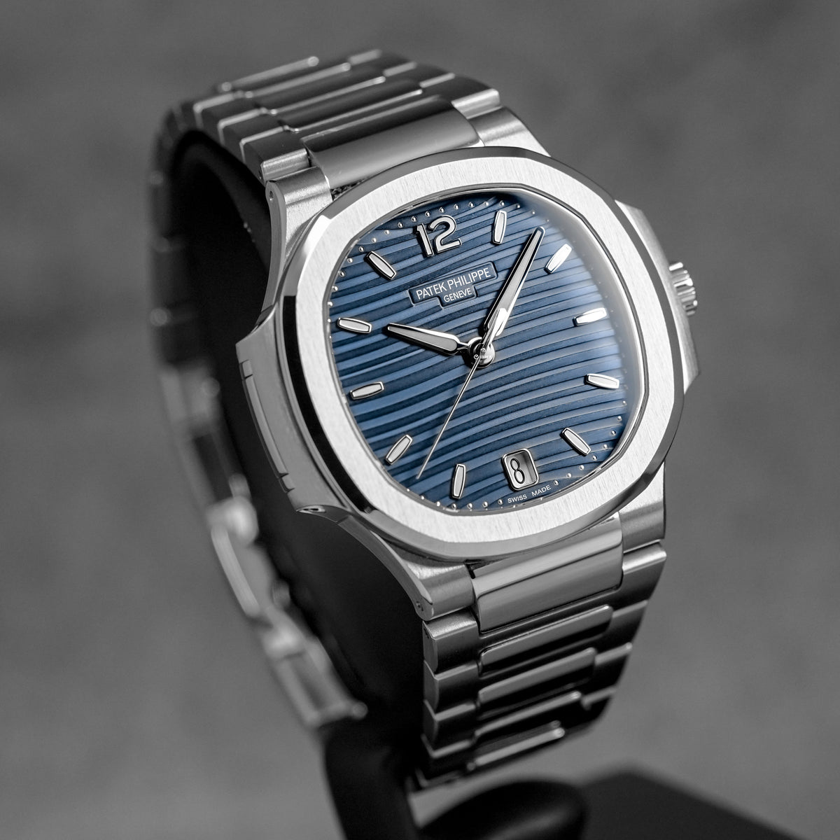 harga patek philippe nautilus 7118/1a blue