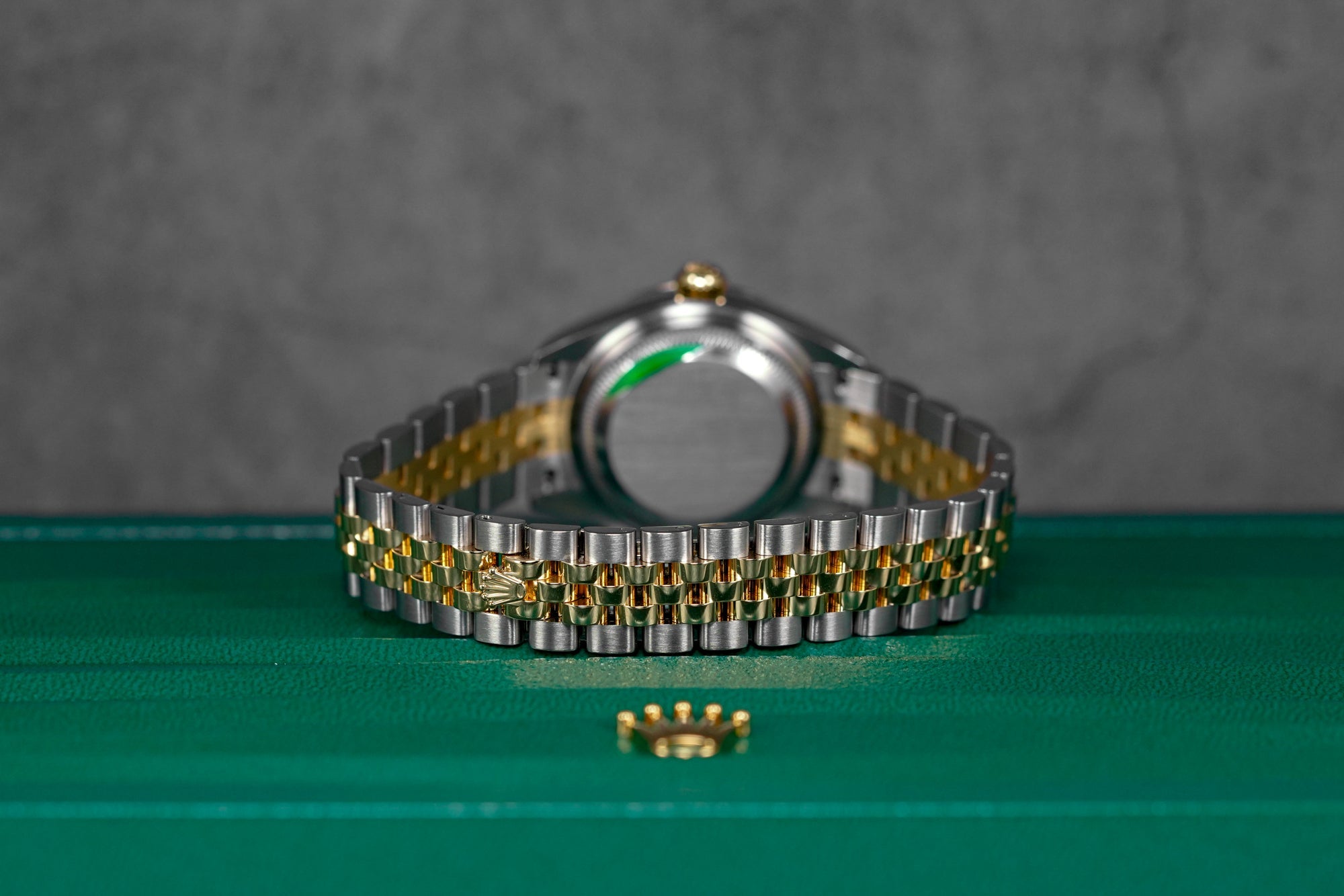 harga rolex datejust 28 mop diamond indonesia tebaru