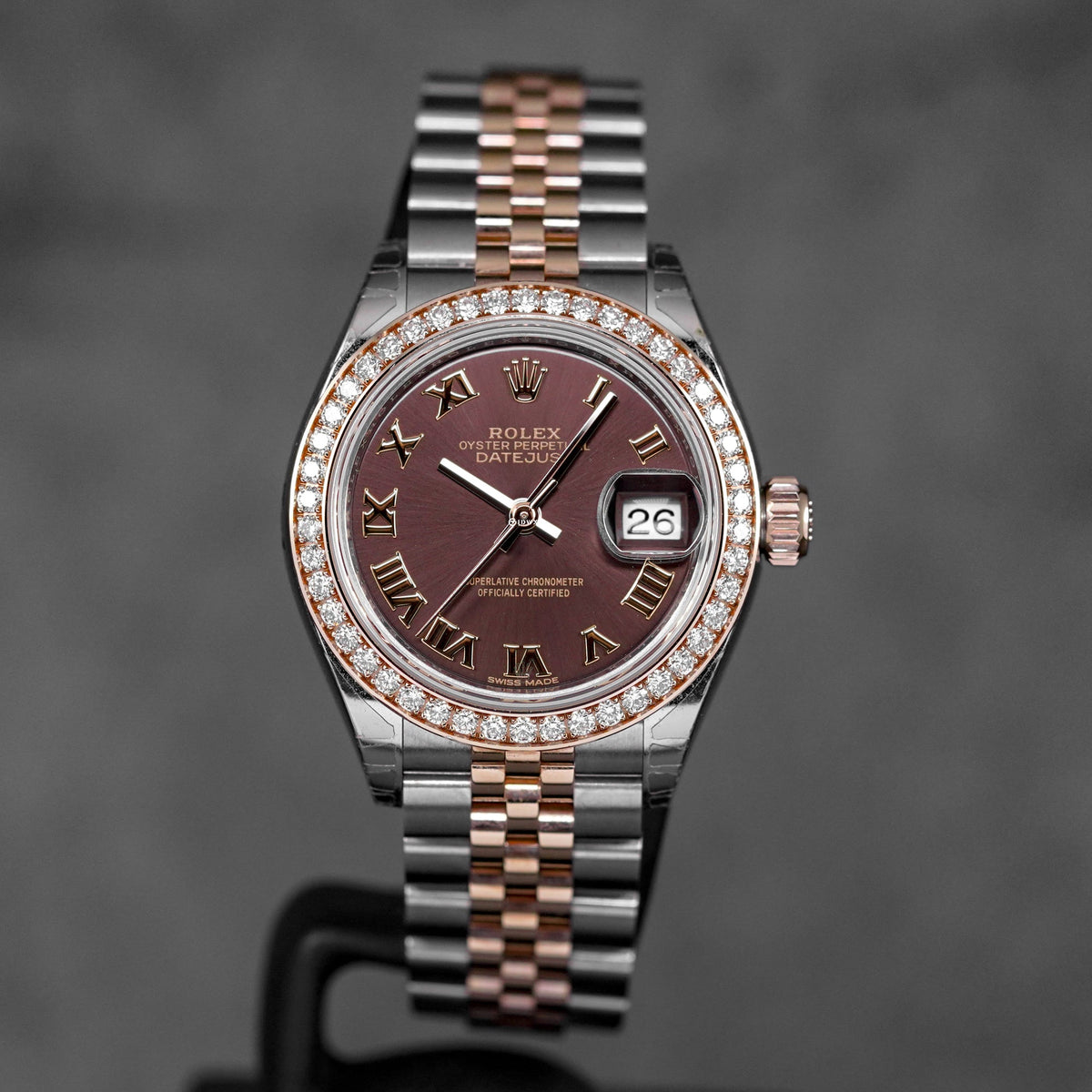 harga rolex datejust 28 twotone rosegold choco roman diamond indonesia